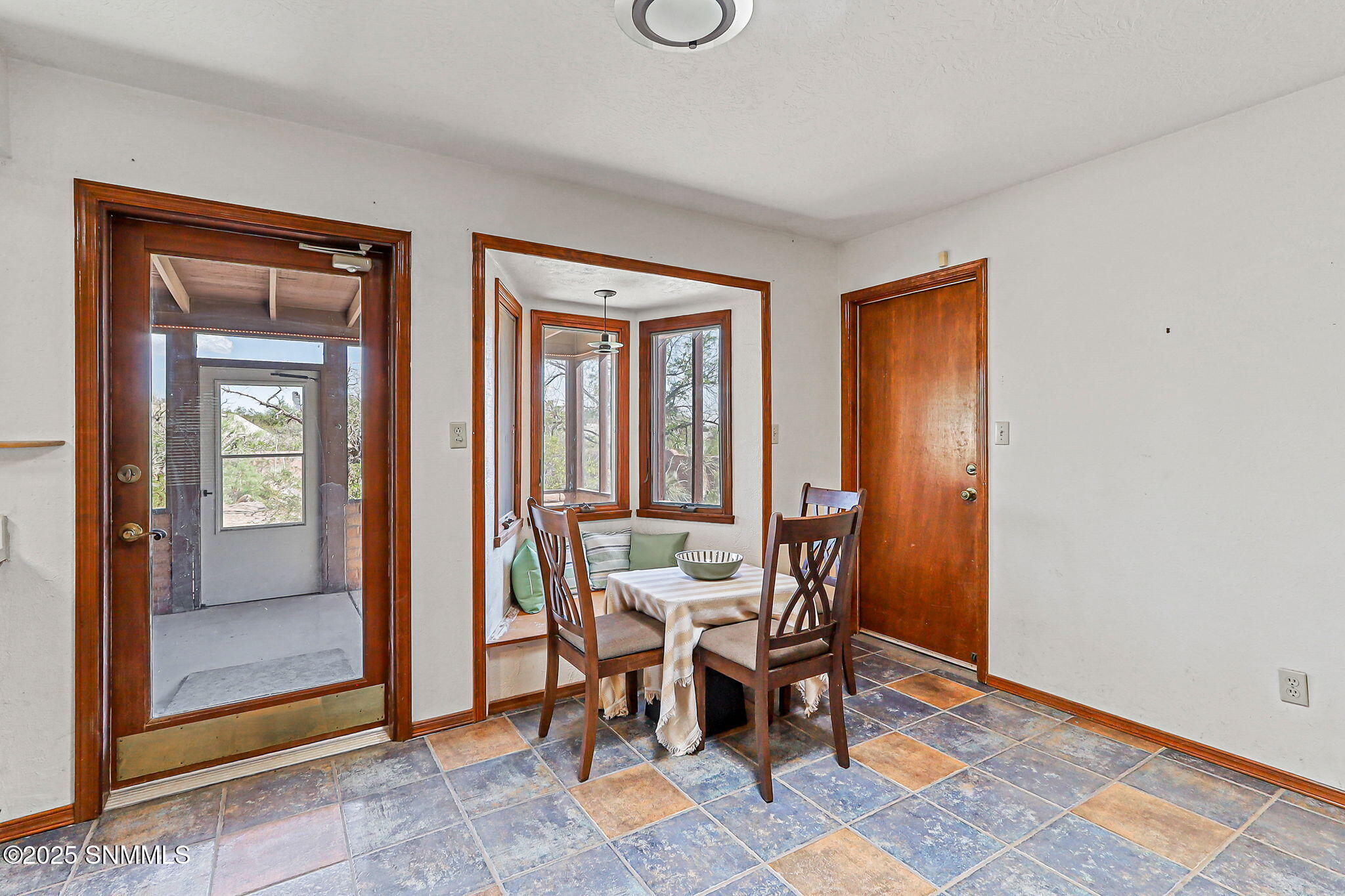 4180 Tellbrook Road Property Photo 11