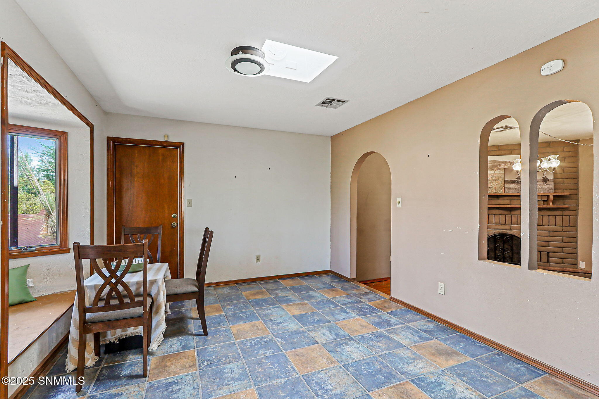 4180 Tellbrook Road Property Photo 13