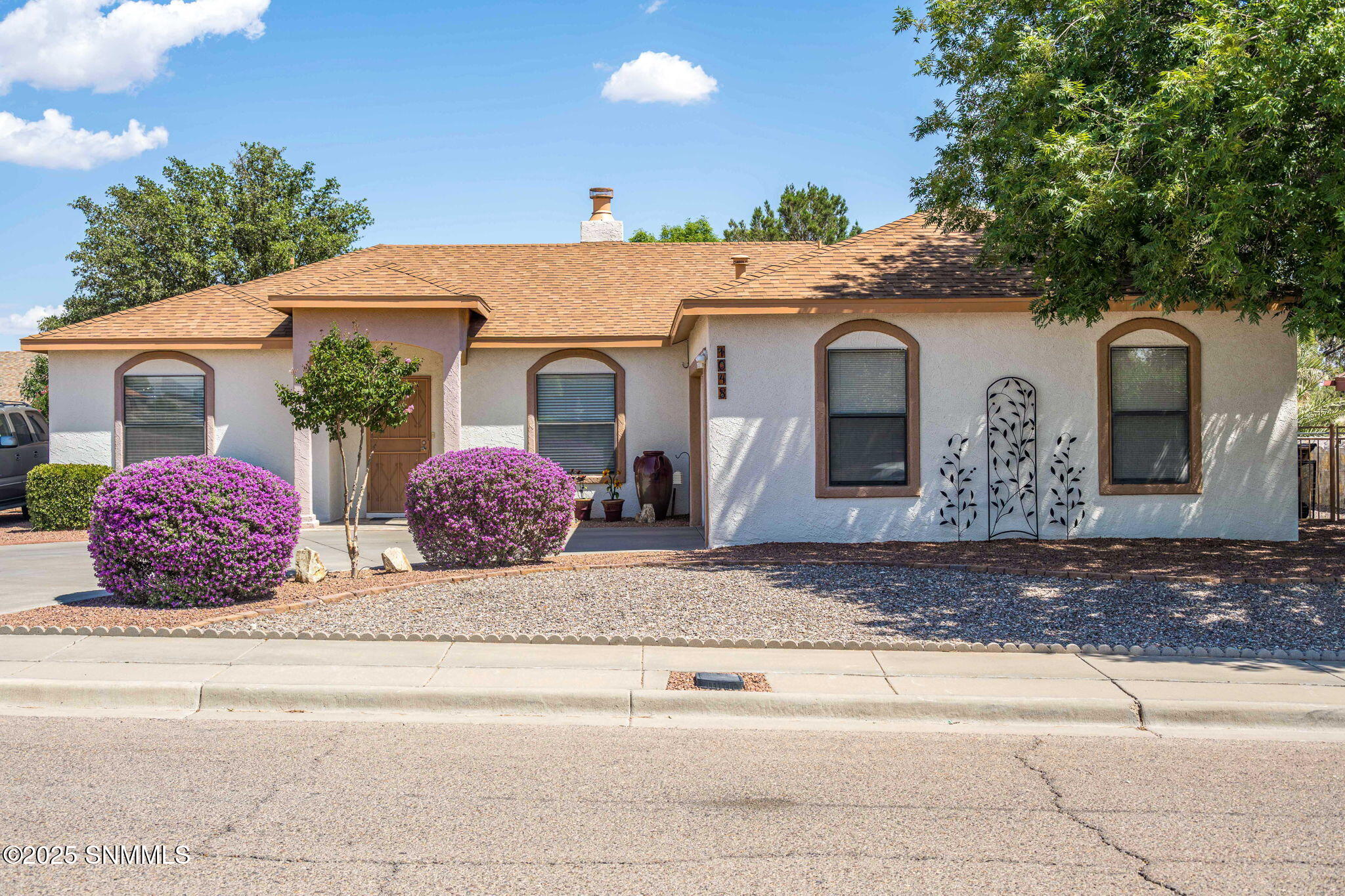 1048 La Plata Drive Property Photo 1