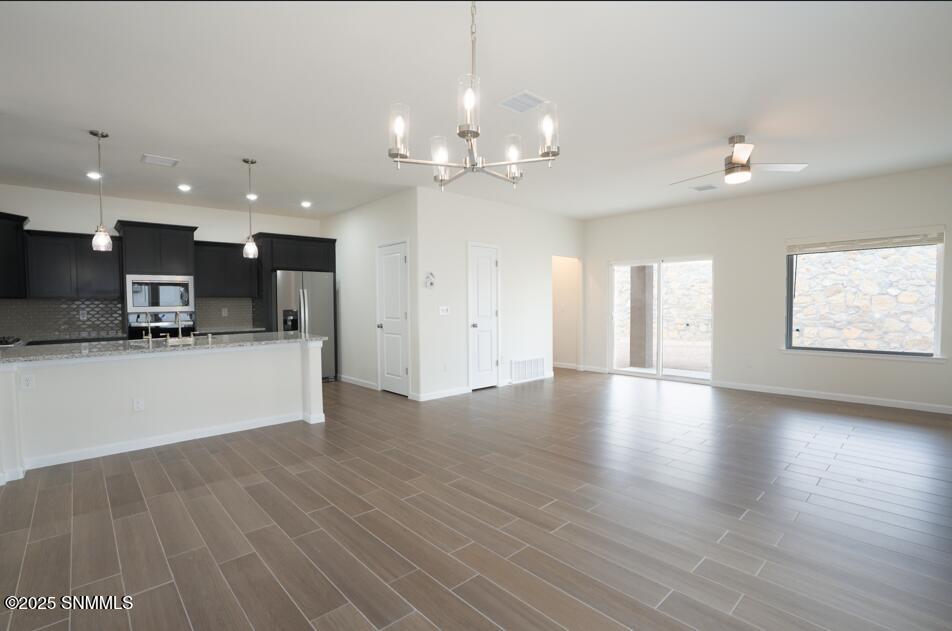 6068 Zinc Hill Property Photo 10