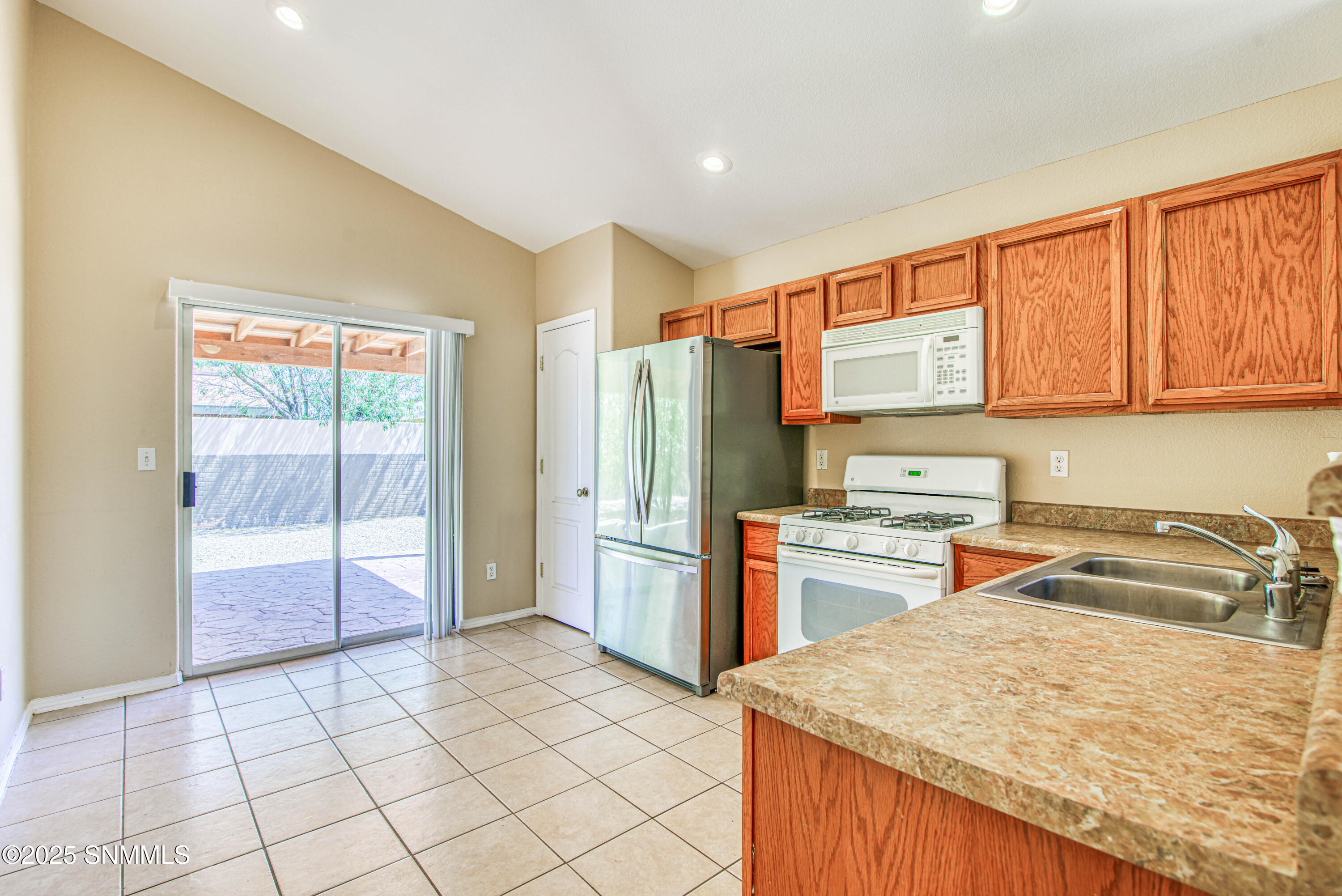 2952 Onate Road Property Photo 17
