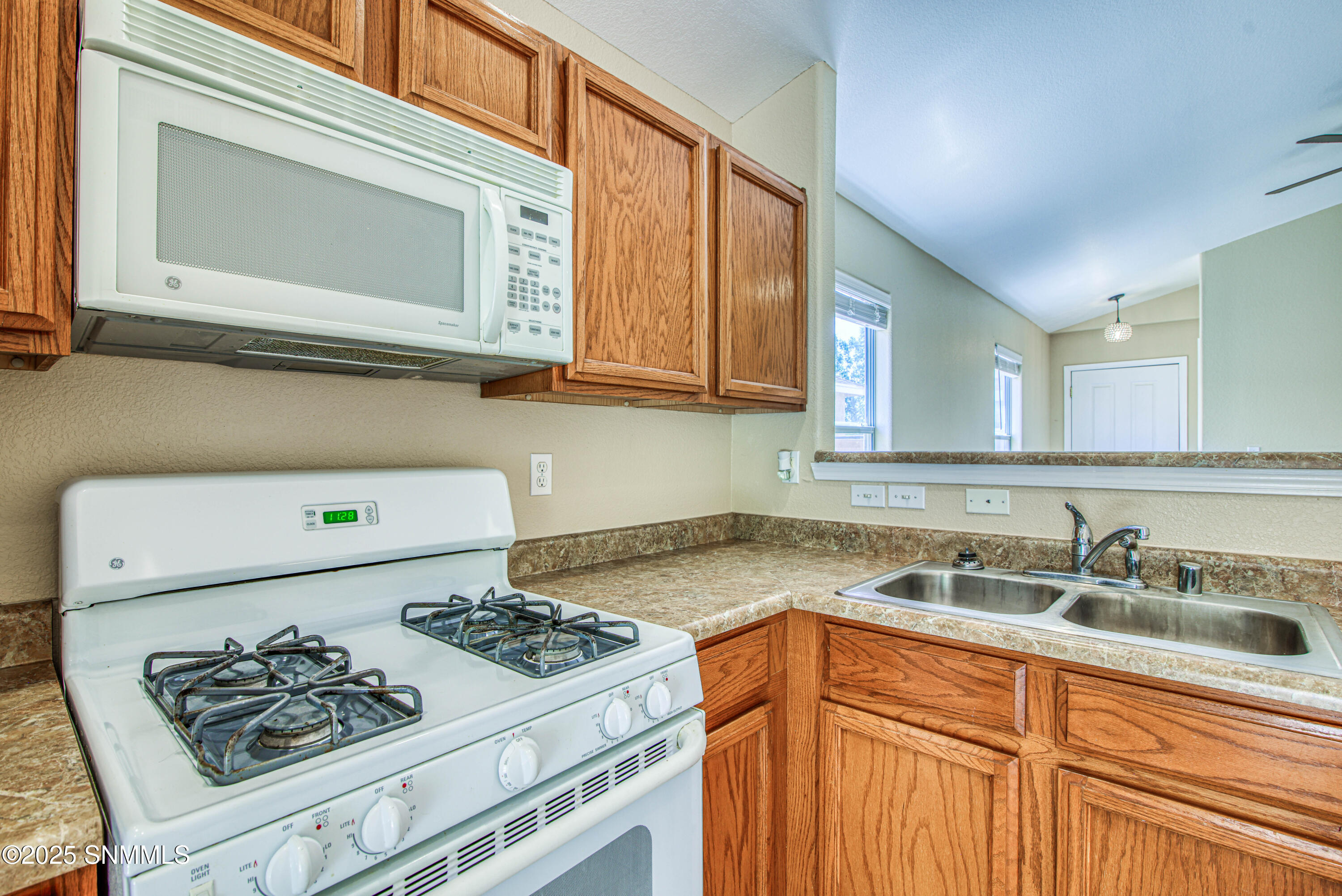 2952 Onate Road Property Photo 20