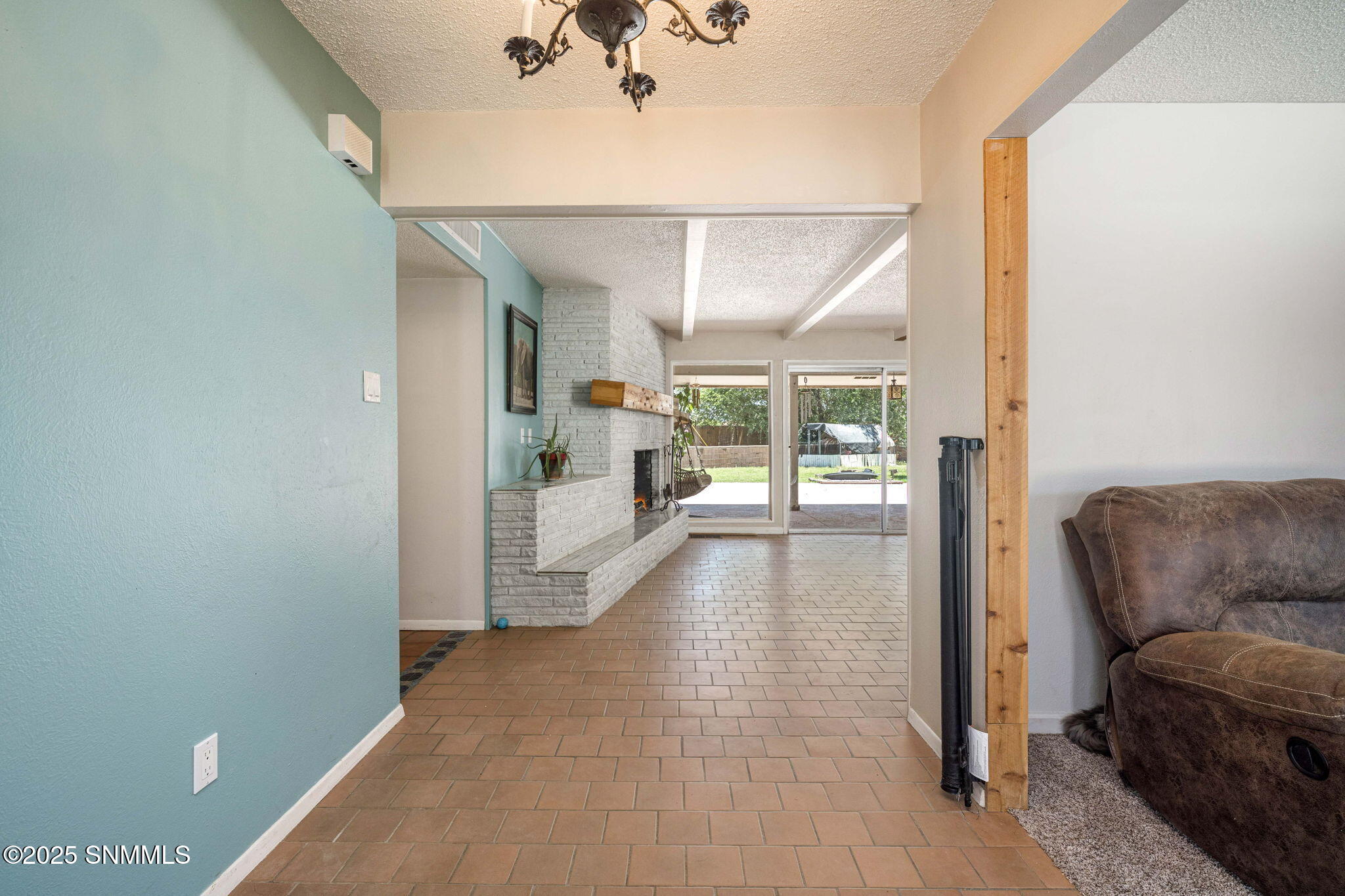 6801 S Main Street Property Photo 4