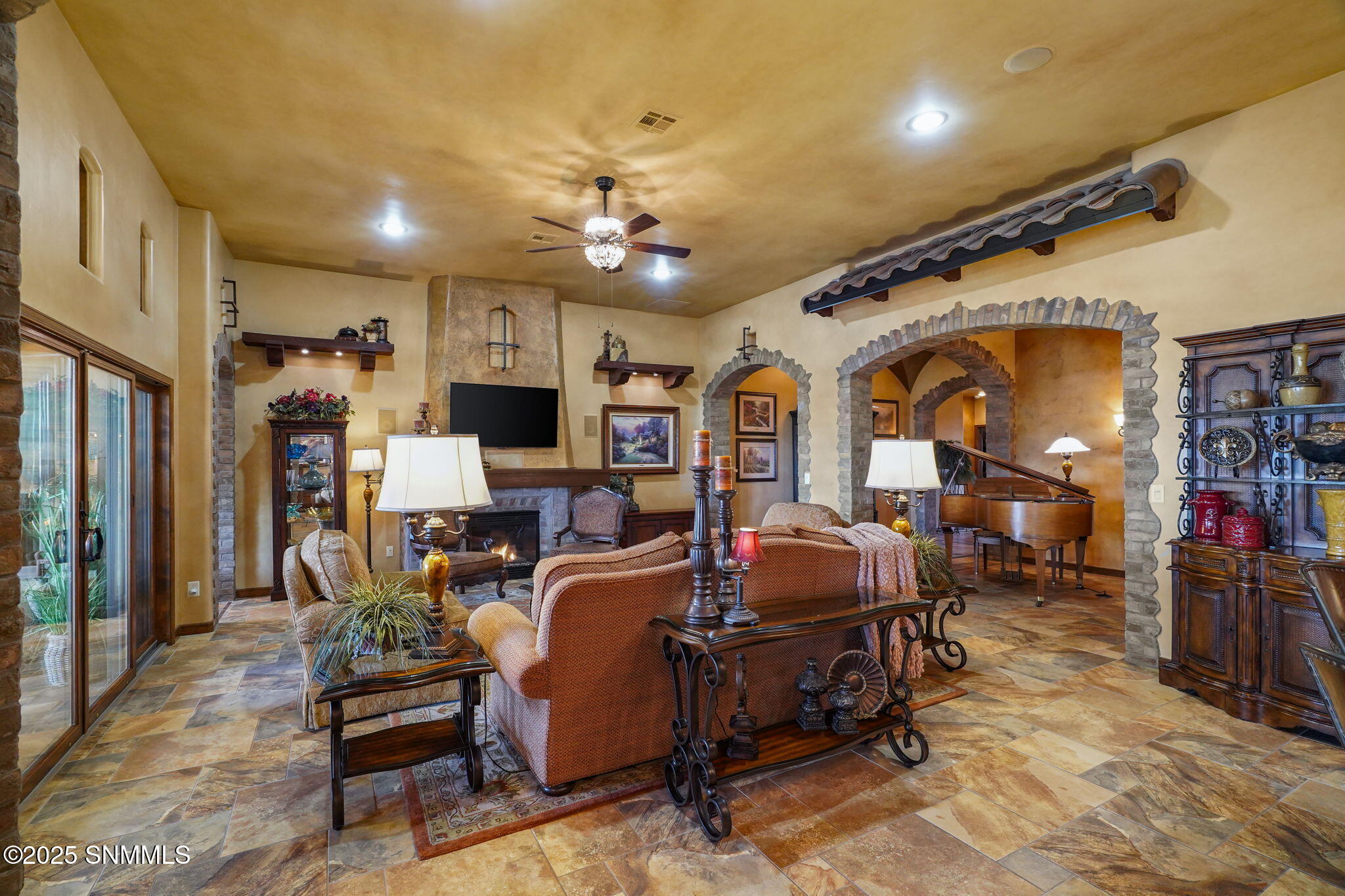 1294 Morisat Place Property Photo 9