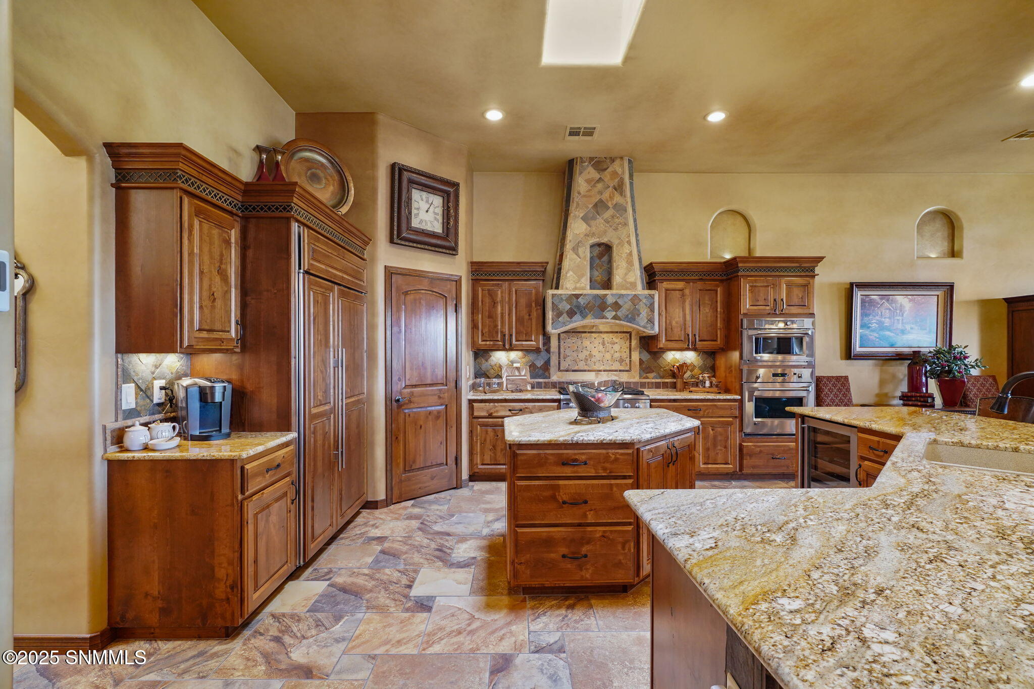 1294 Morisat Place Property Photo 14