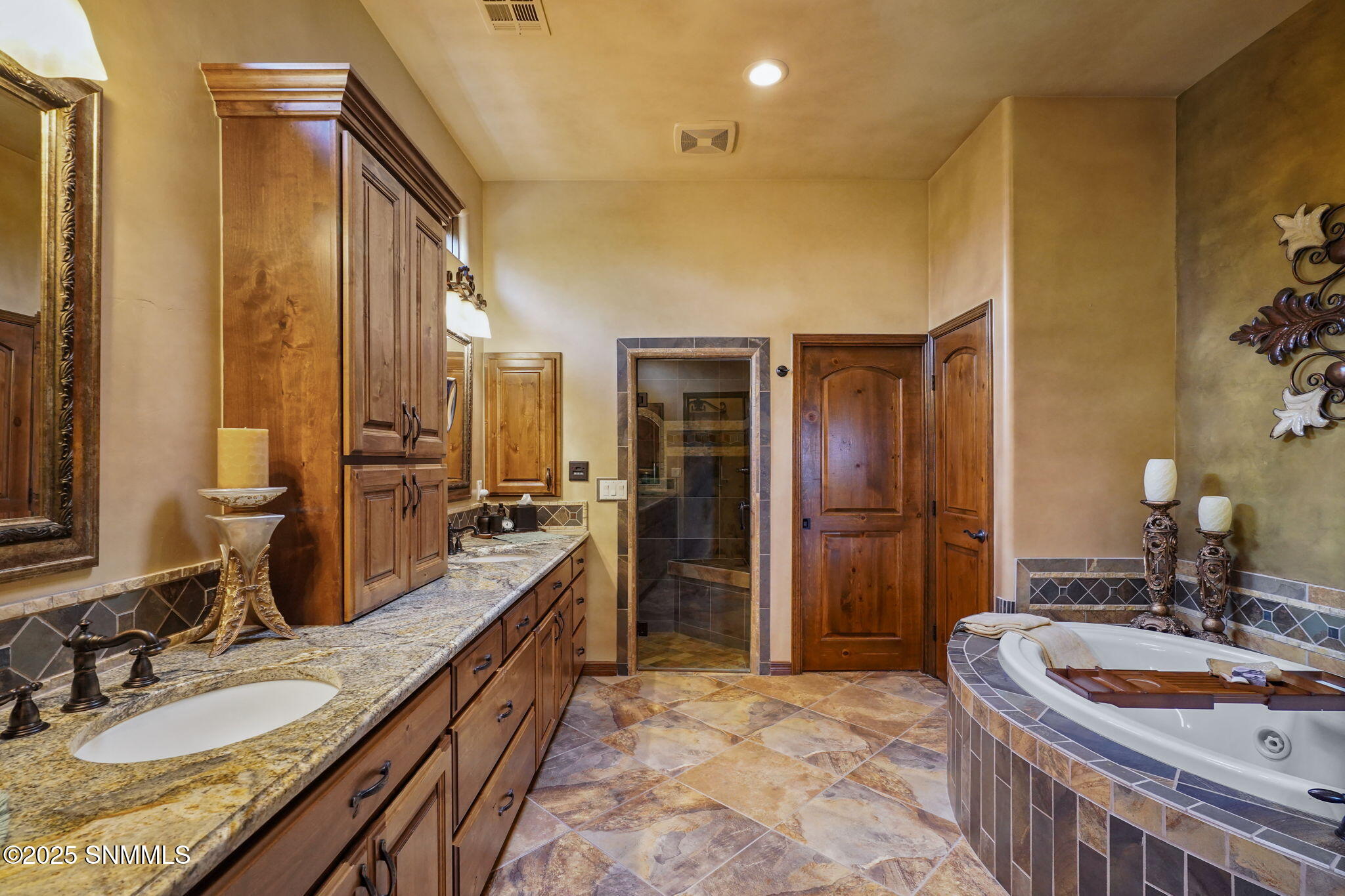 1294 Morisat Place Property Photo 32