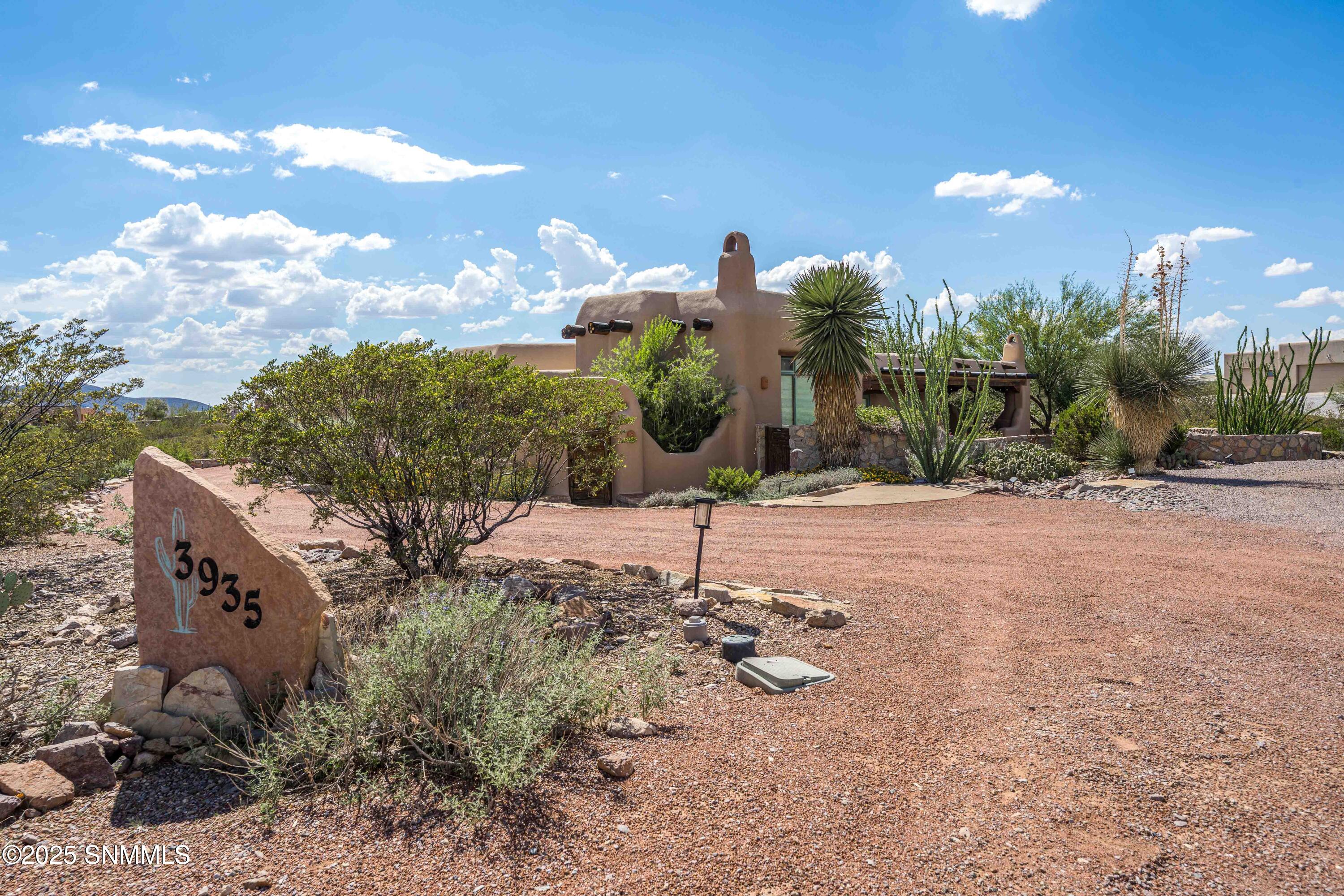 3935 Saguaro Court Property Photo