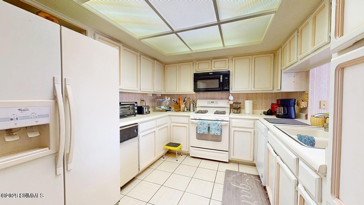 108 Casas Bellas Lane Property Photo 11