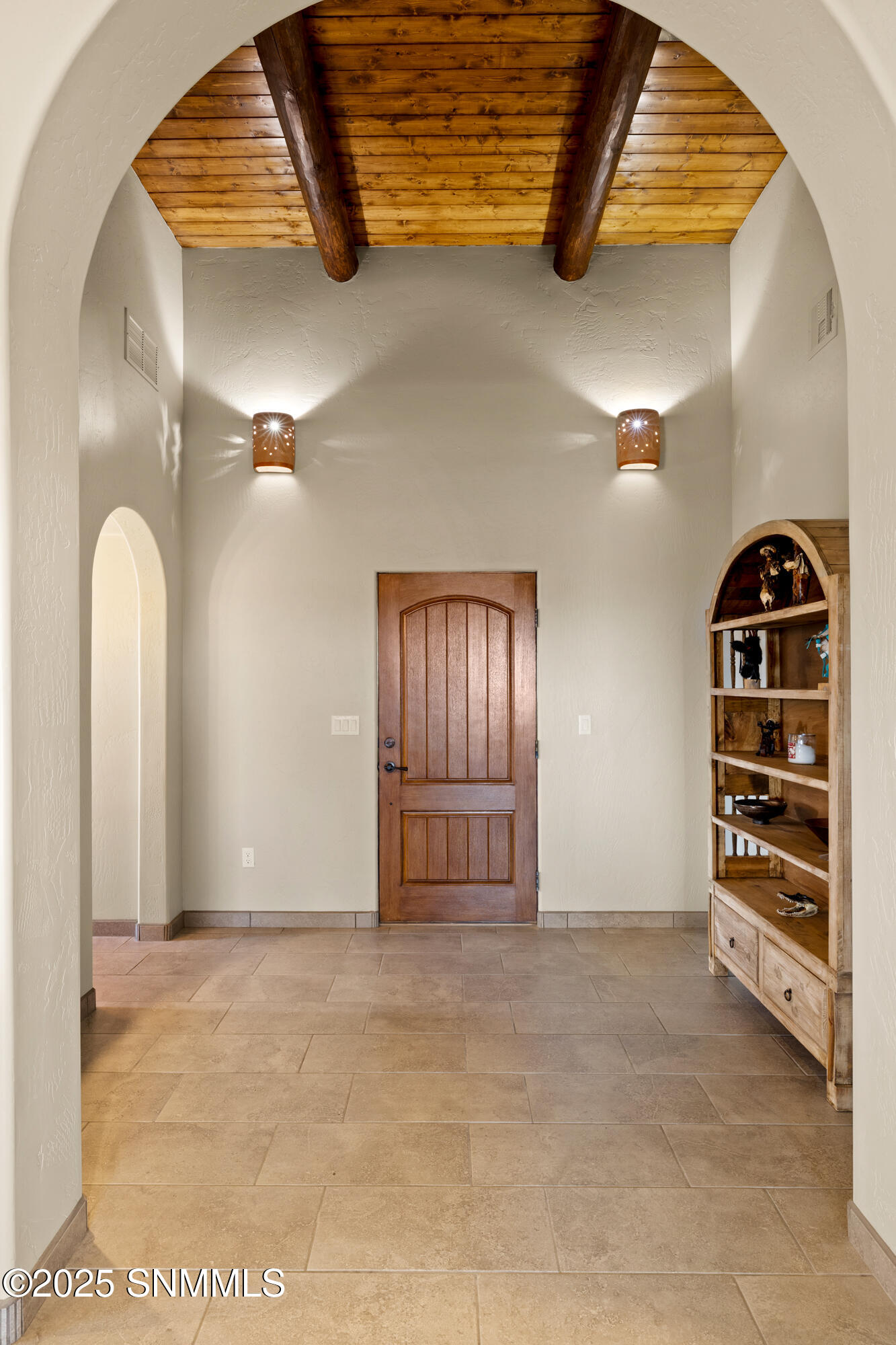 1622 Calle De Valezquez Property Photo 5