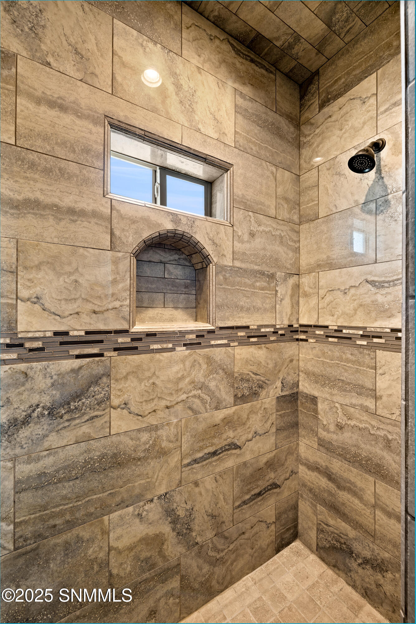 1622 Calle De Valezquez Property Photo 11