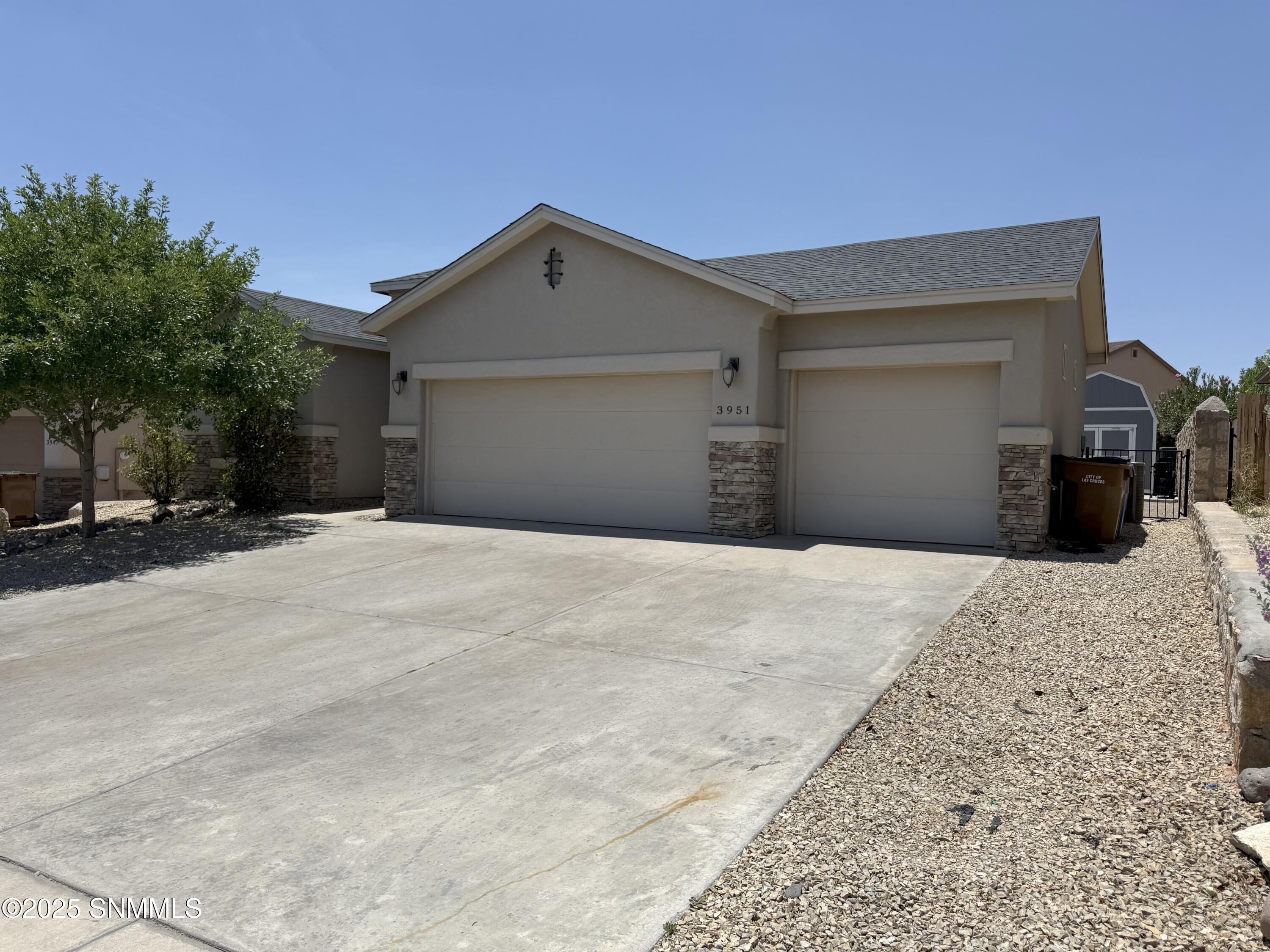 3951 Agua Caliente Drive Property Photo 1