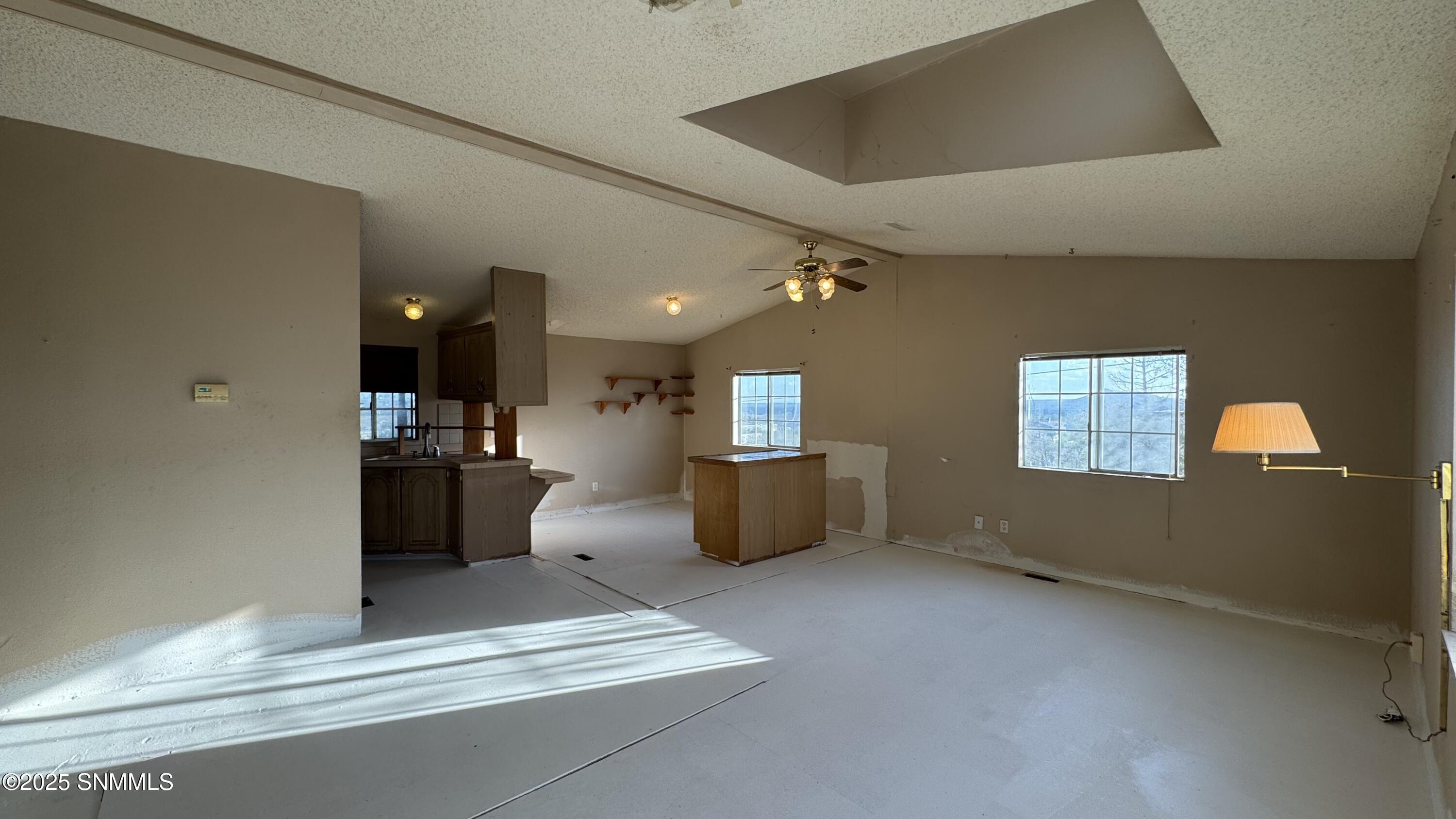 1940 Desert Wind Way Property Photo 2