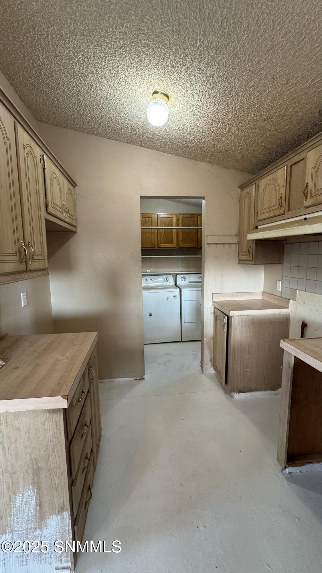 1940 Desert Wind Way Property Photo 13