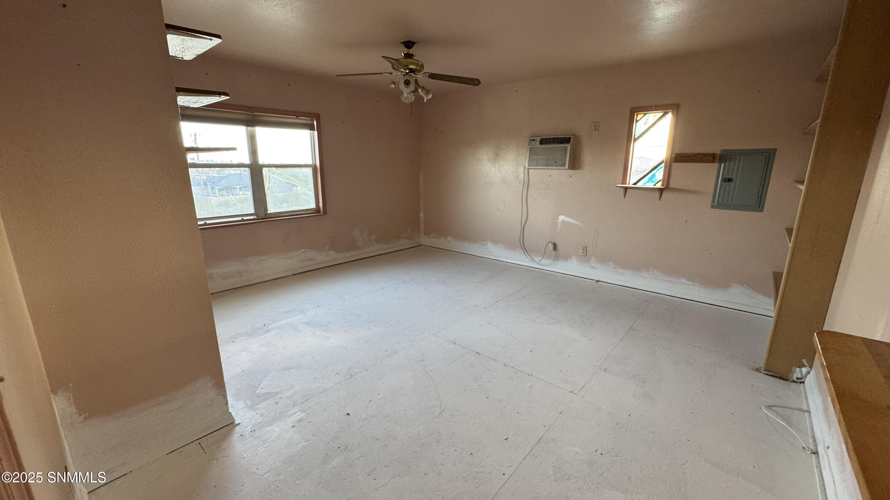 1940 Desert Wind Way Property Photo 22