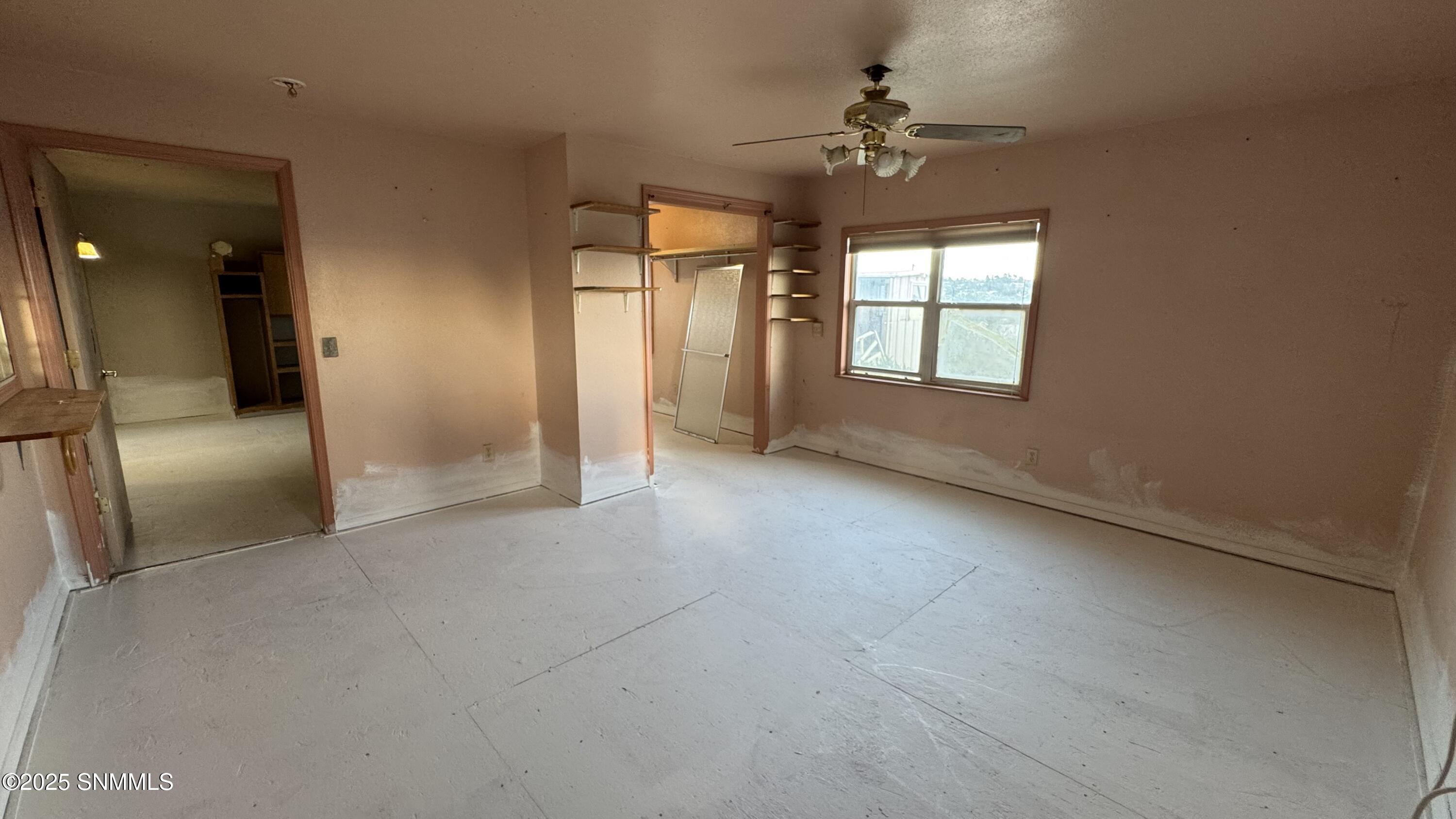 1940 Desert Wind Way Property Photo 23