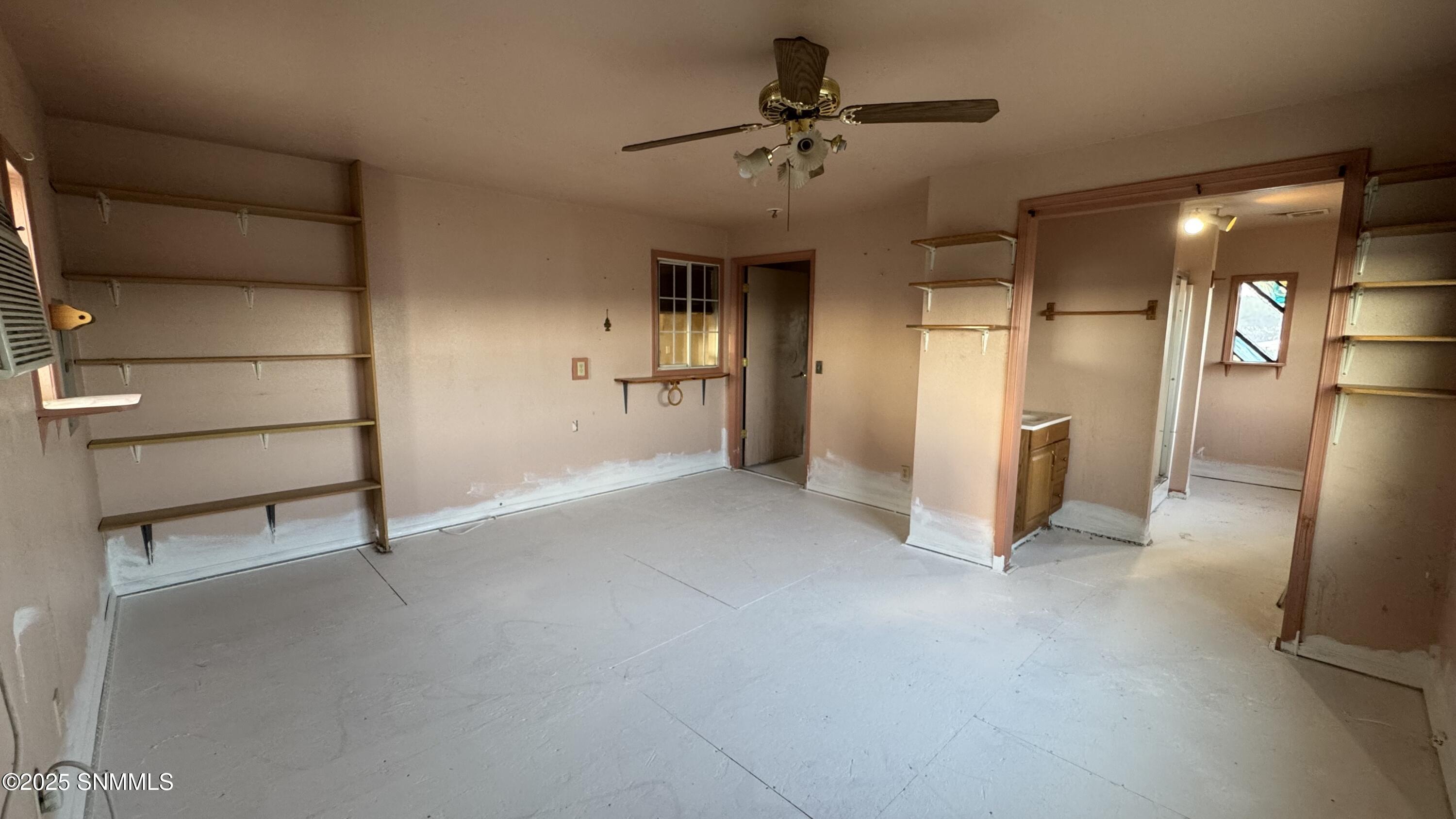 1940 Desert Wind Way Property Photo 24