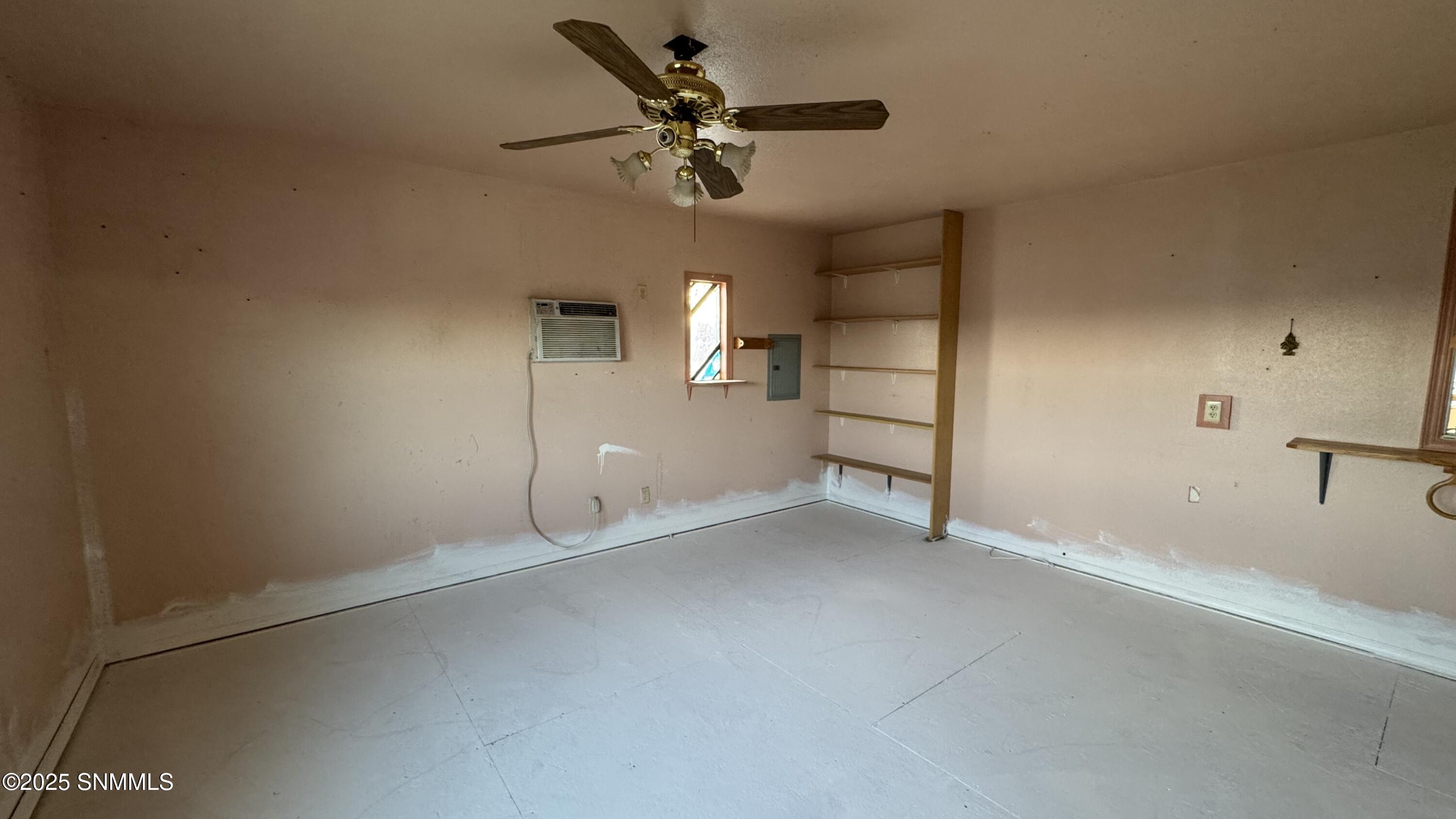 1940 Desert Wind Way Property Photo 25