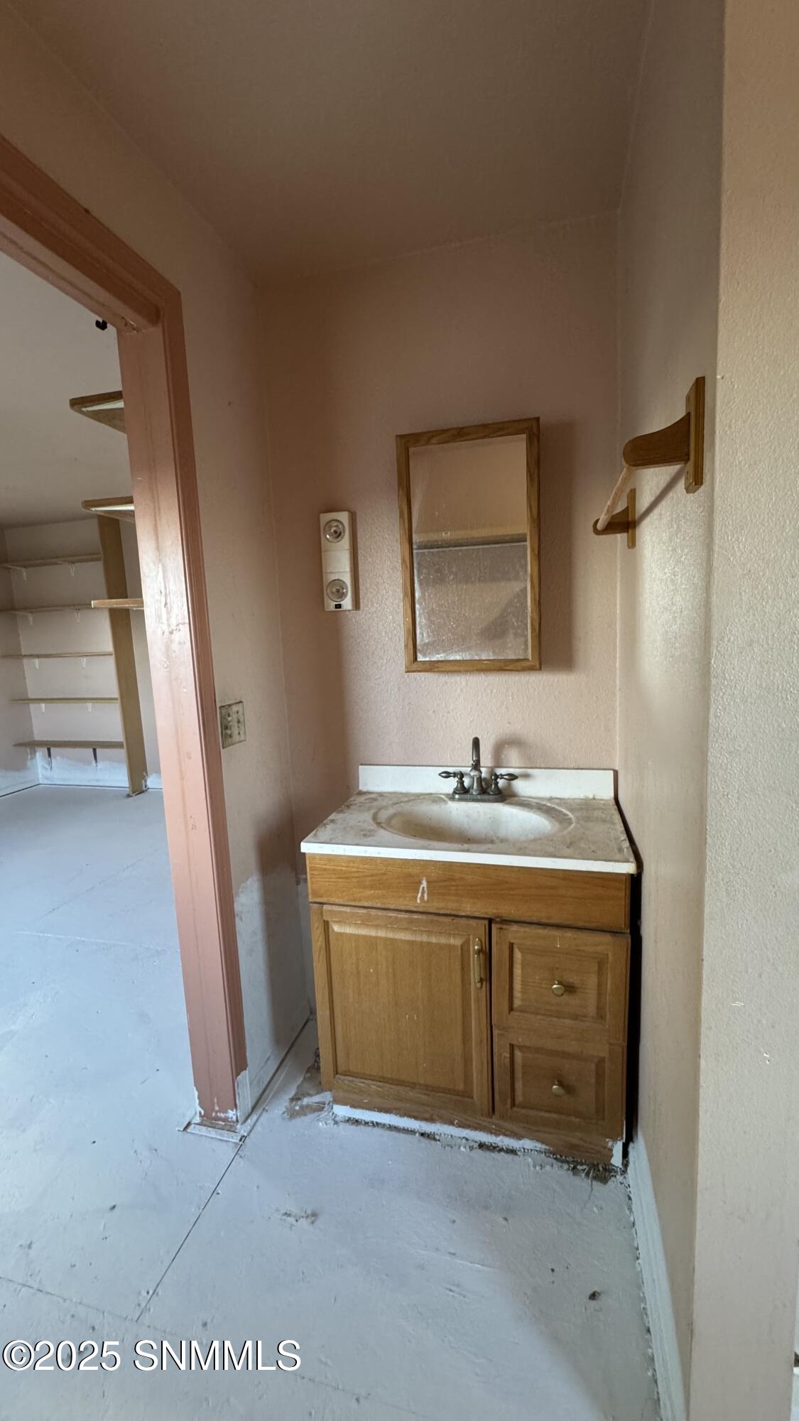 1940 Desert Wind Way Property Photo 29