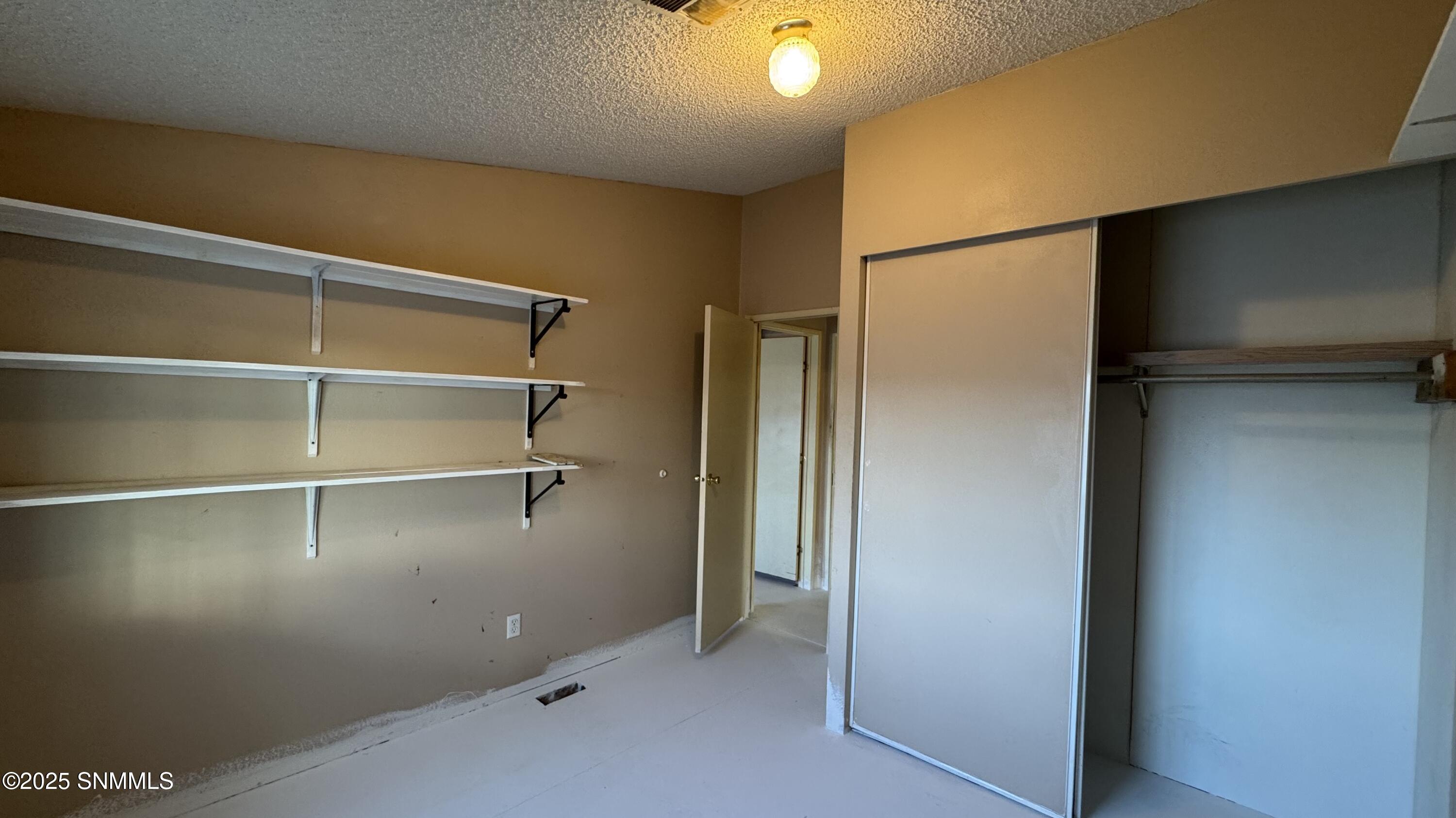 1940 Desert Wind Way Property Photo 38