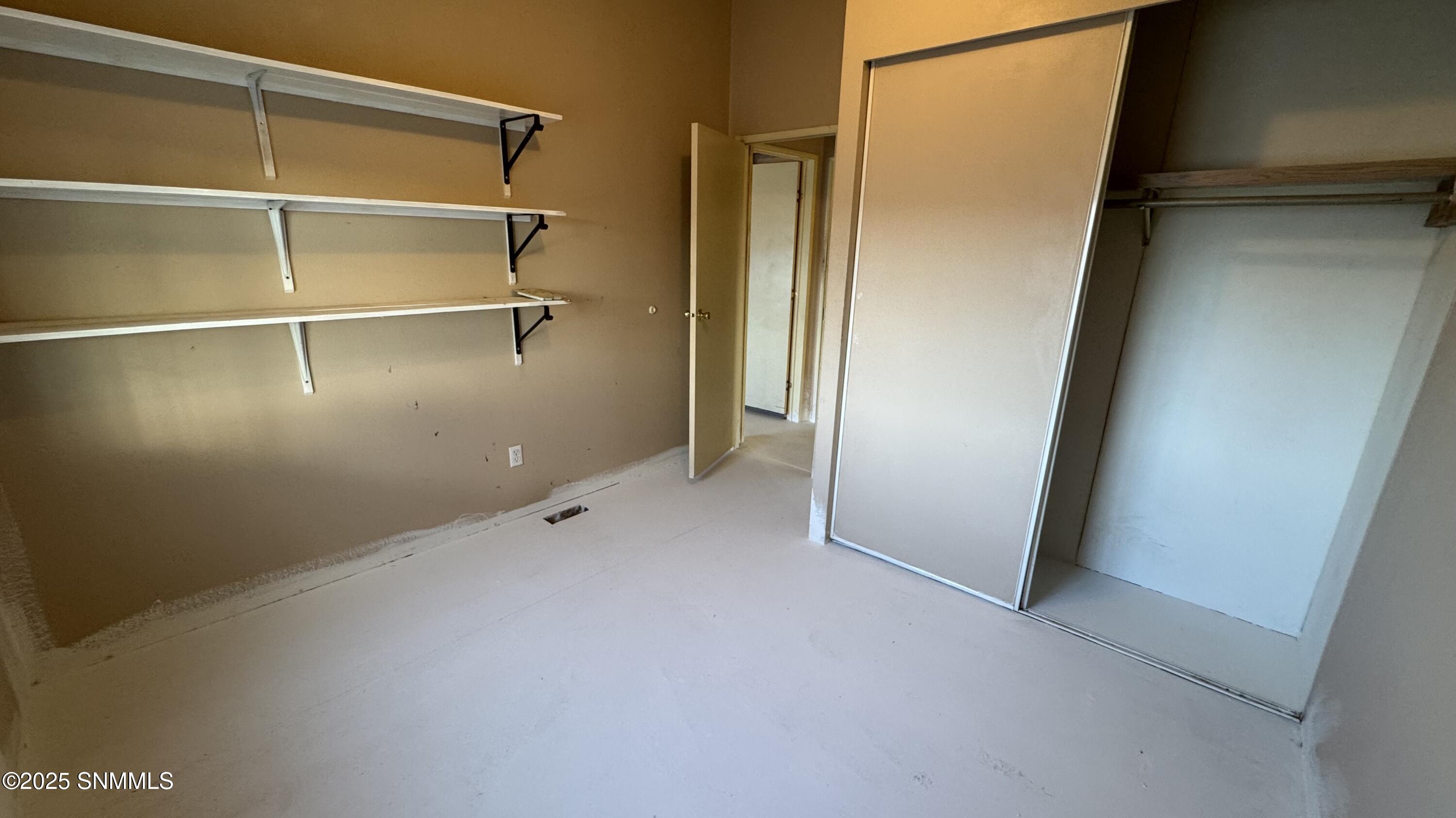 1940 Desert Wind Way Property Photo 39