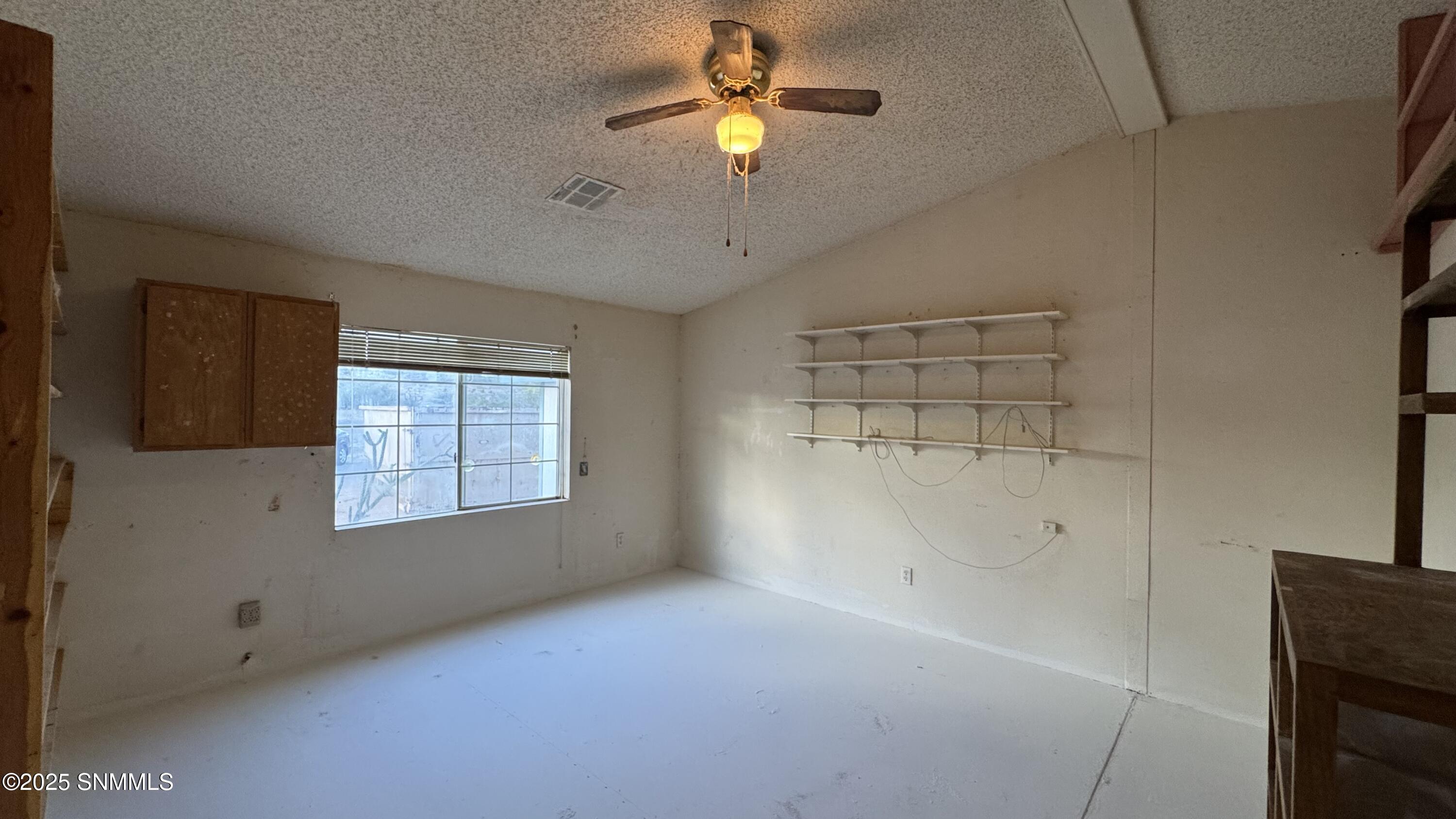 1940 Desert Wind Way Property Photo 40