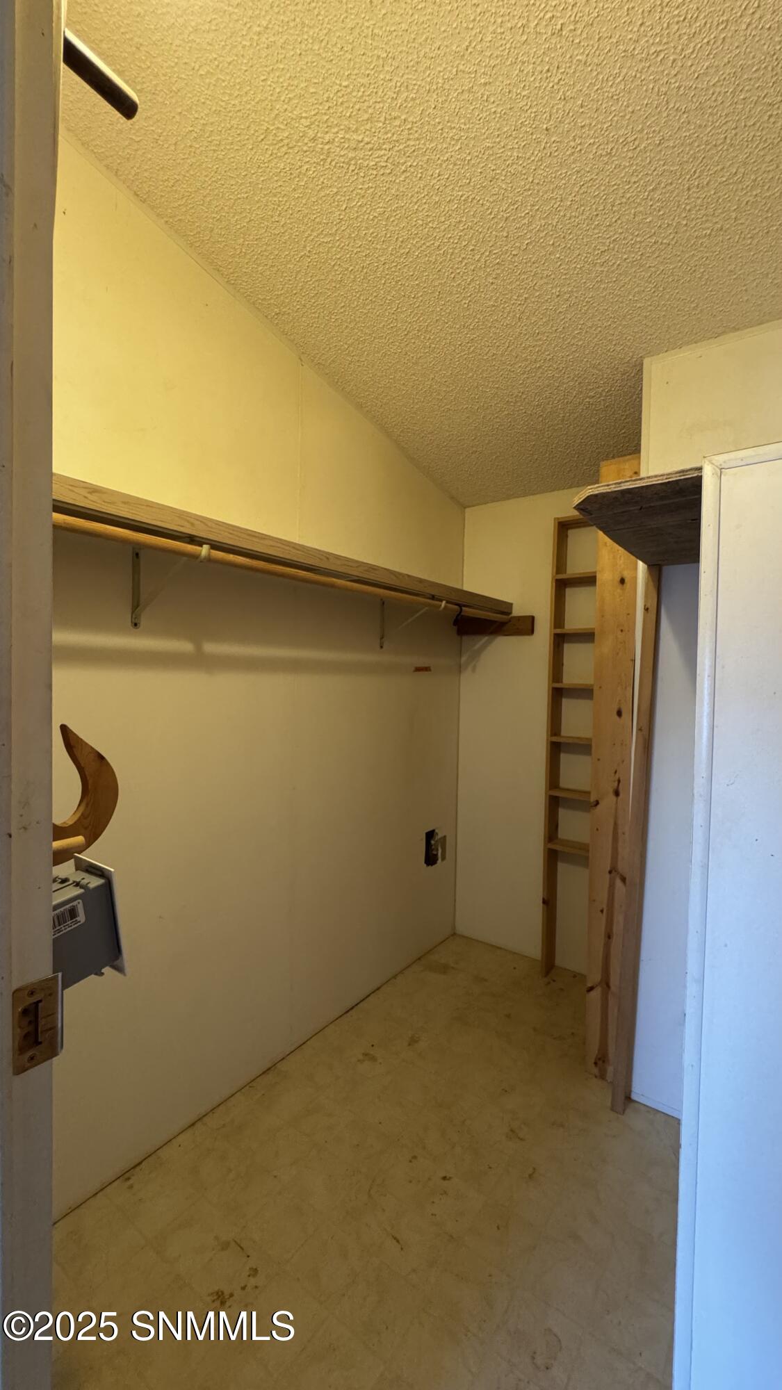 1940 Desert Wind Way Property Photo 44