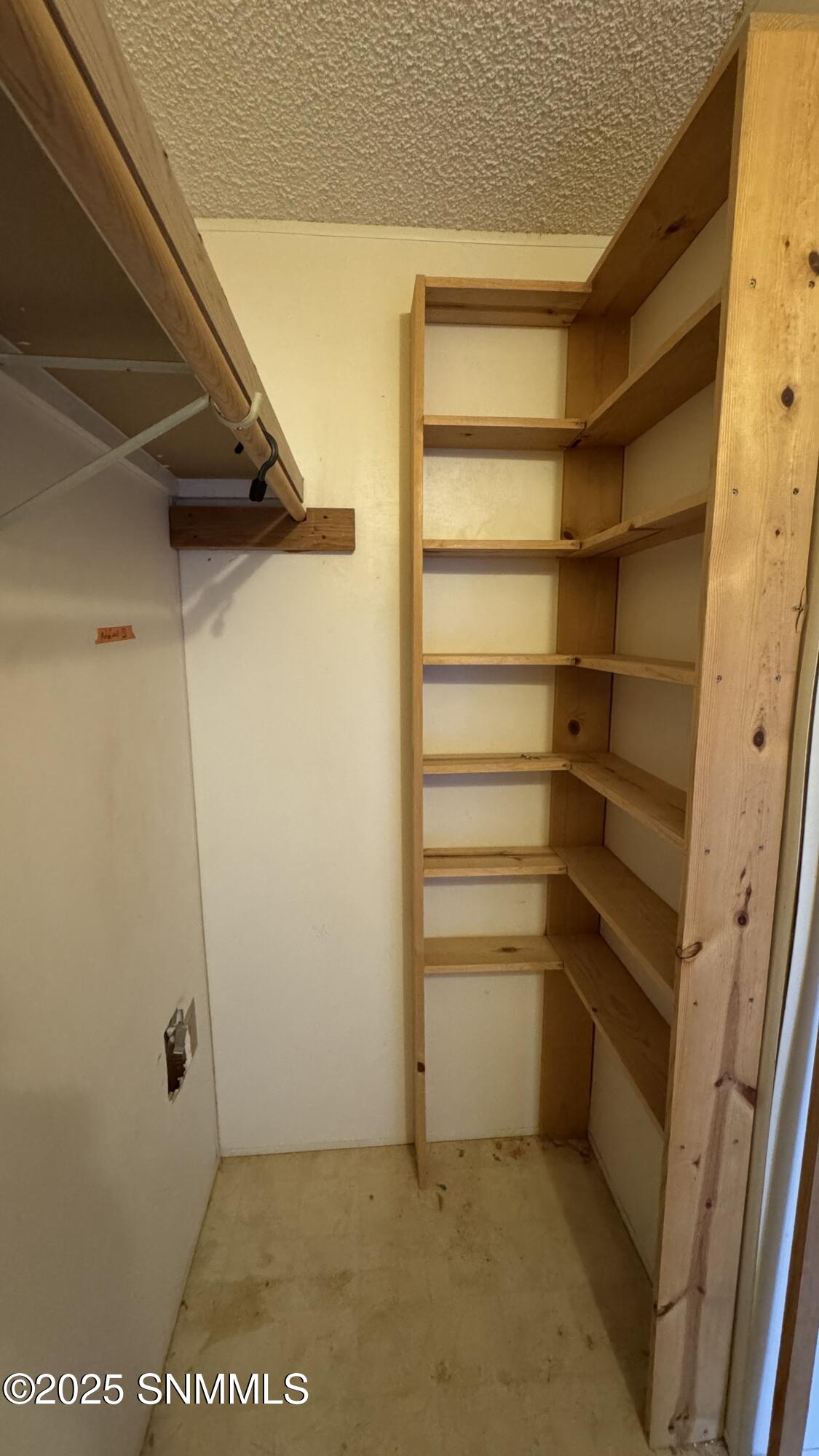 1940 Desert Wind Way Property Photo 46