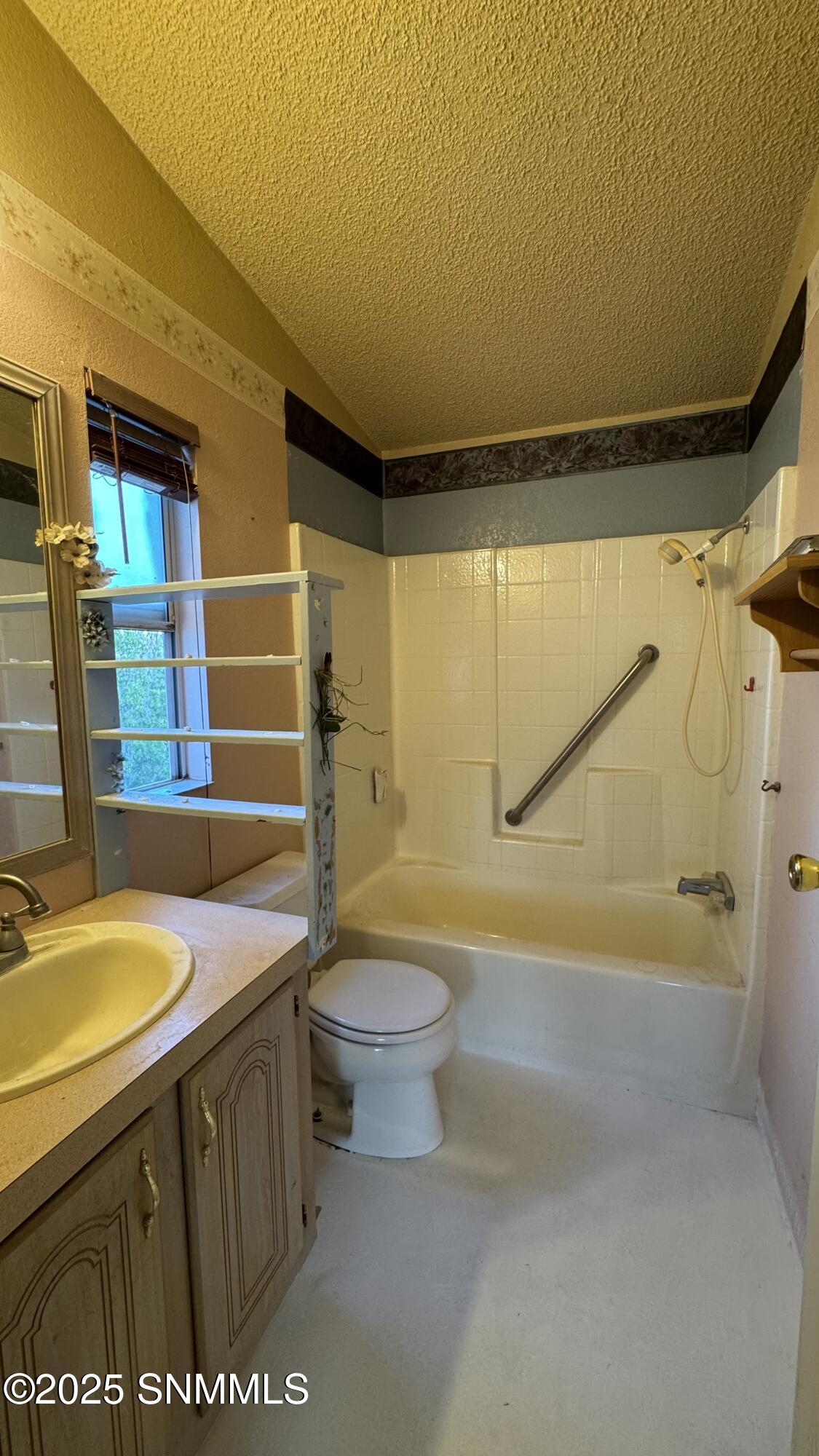 1940 Desert Wind Way Property Photo 48