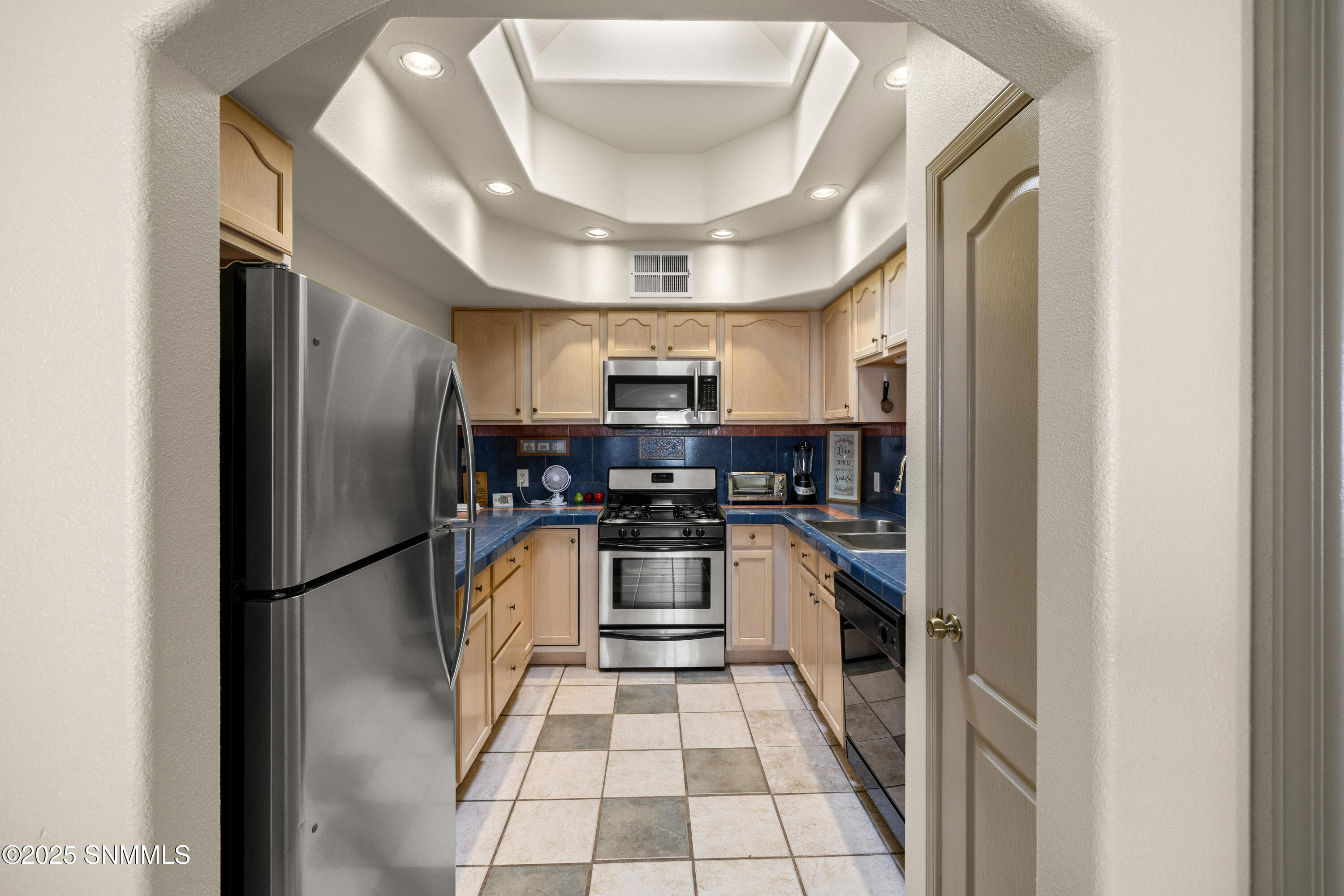 891 Chateau Drive Property Photo 11