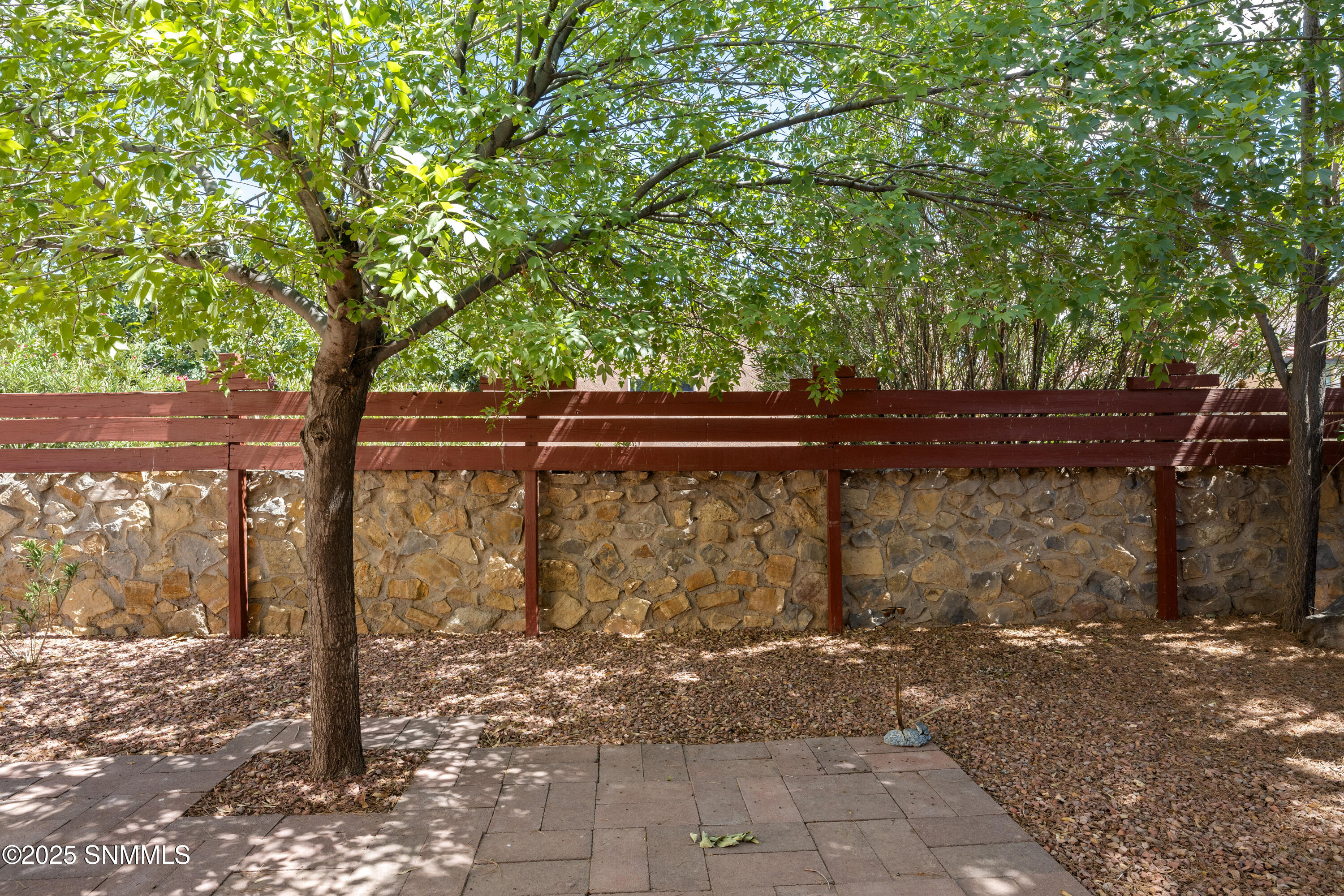 891 Chateau Drive Property Photo 24