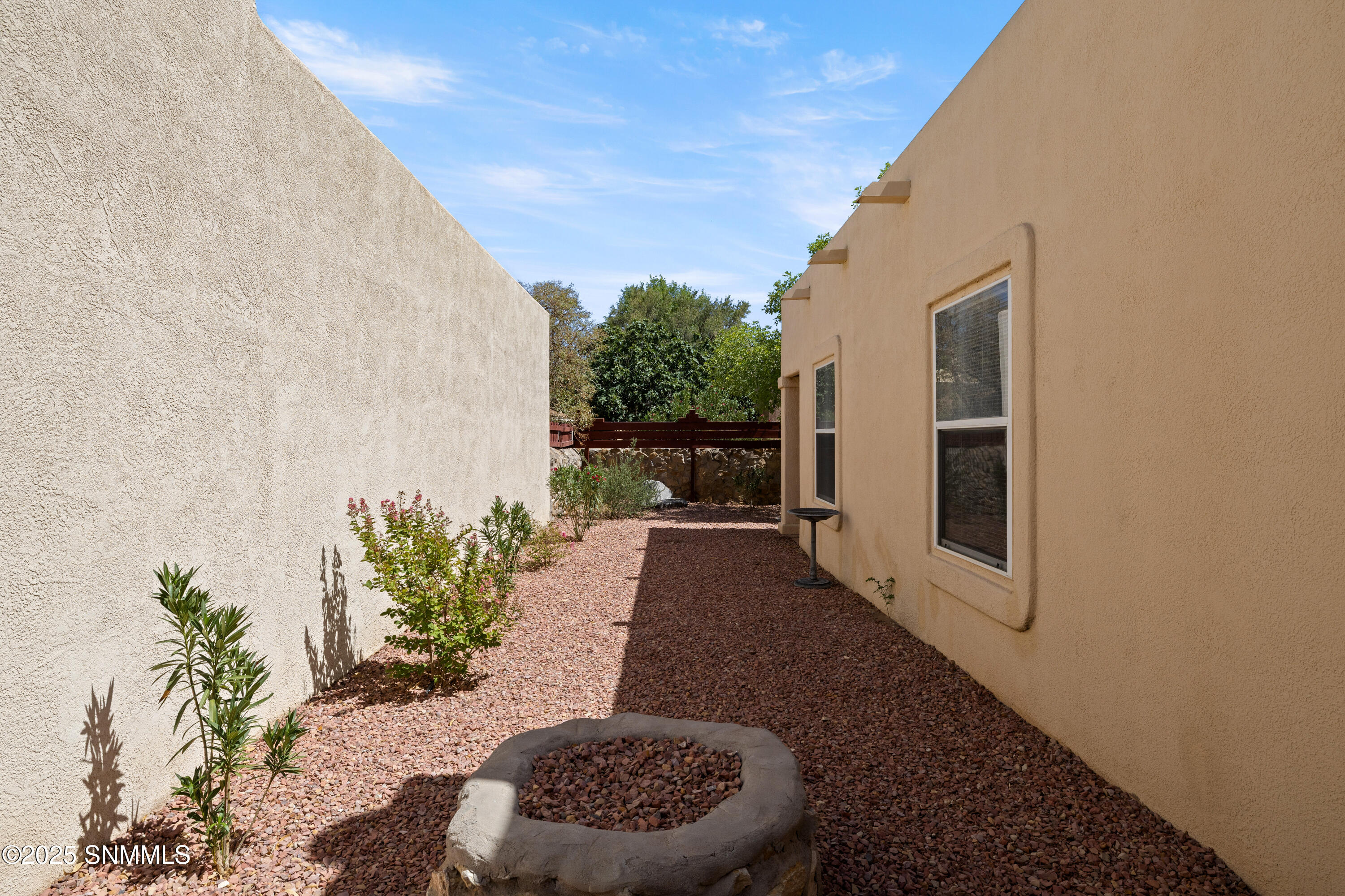 891 Chateau Drive Property Photo 28