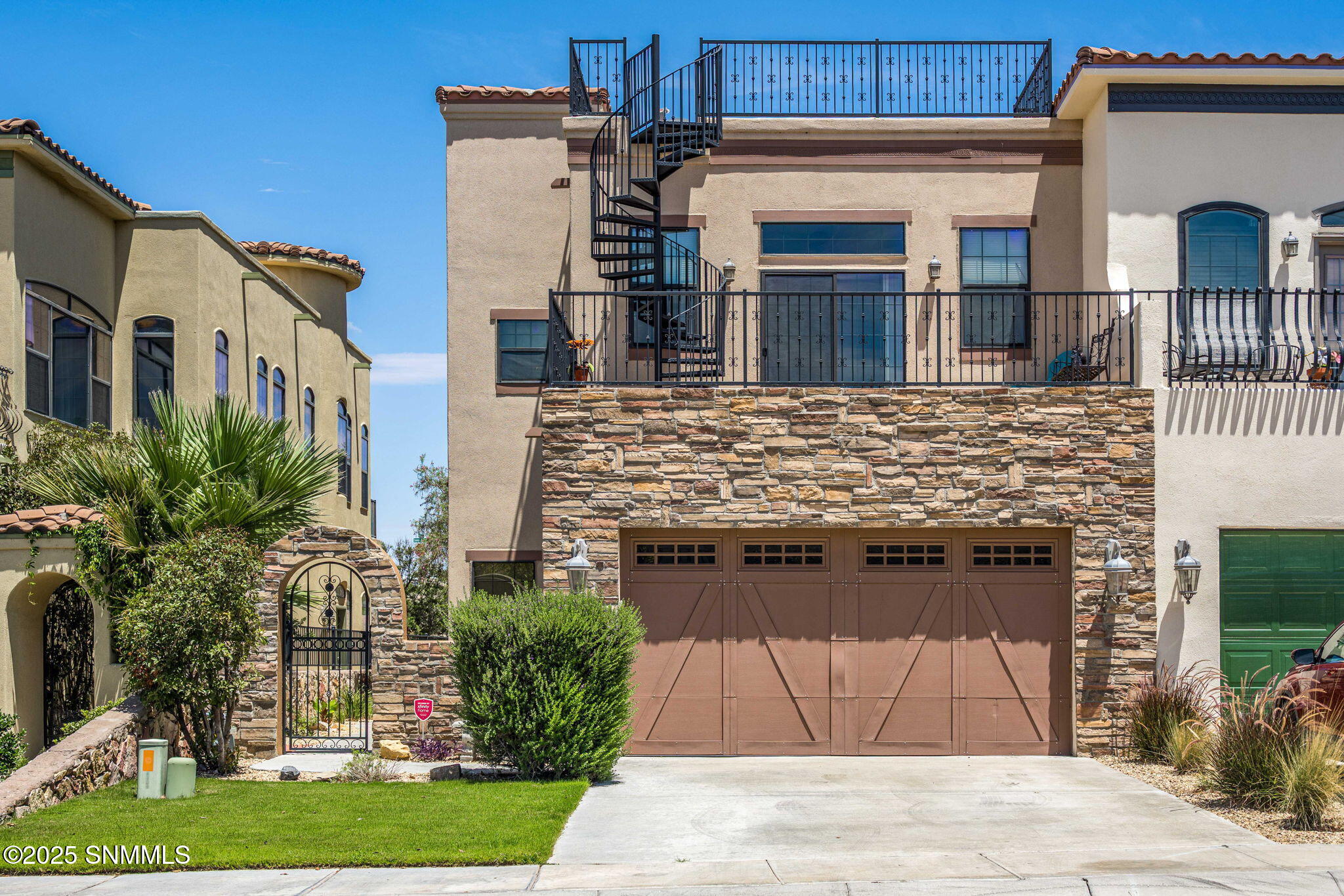 4309 Capistrano Avenue Property Photo
