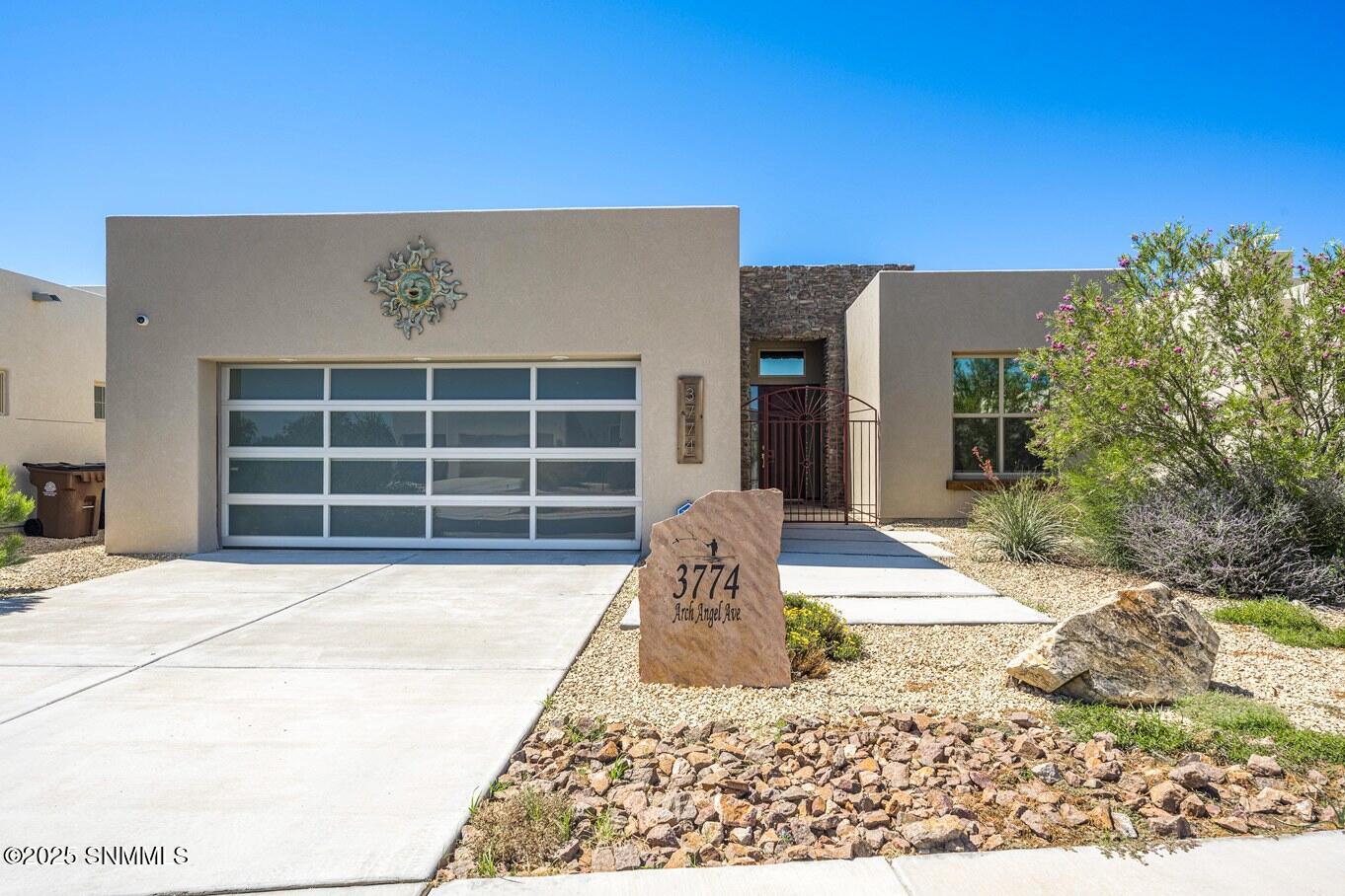 3774 Archangel Avenue Property Photo 1