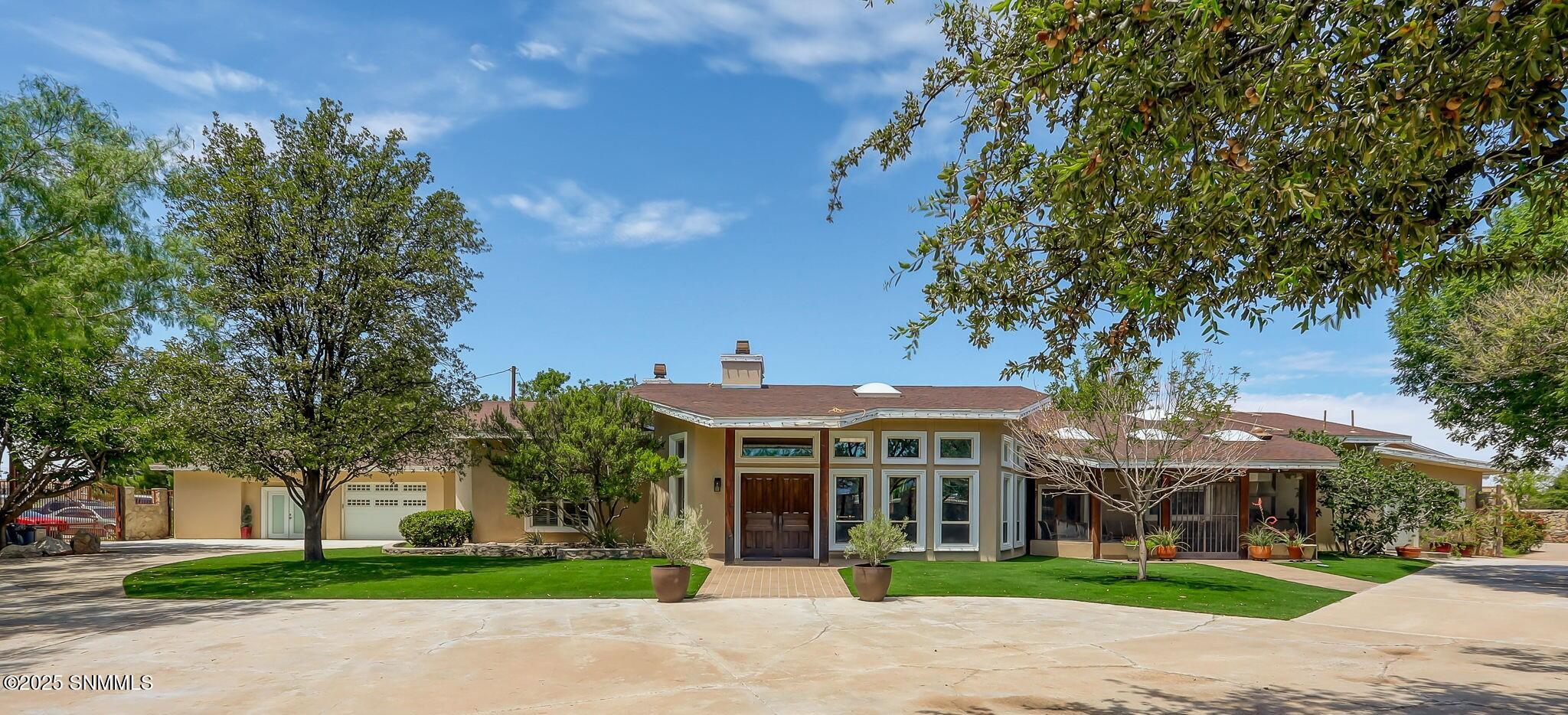 1115 Country Club Road Property Photo