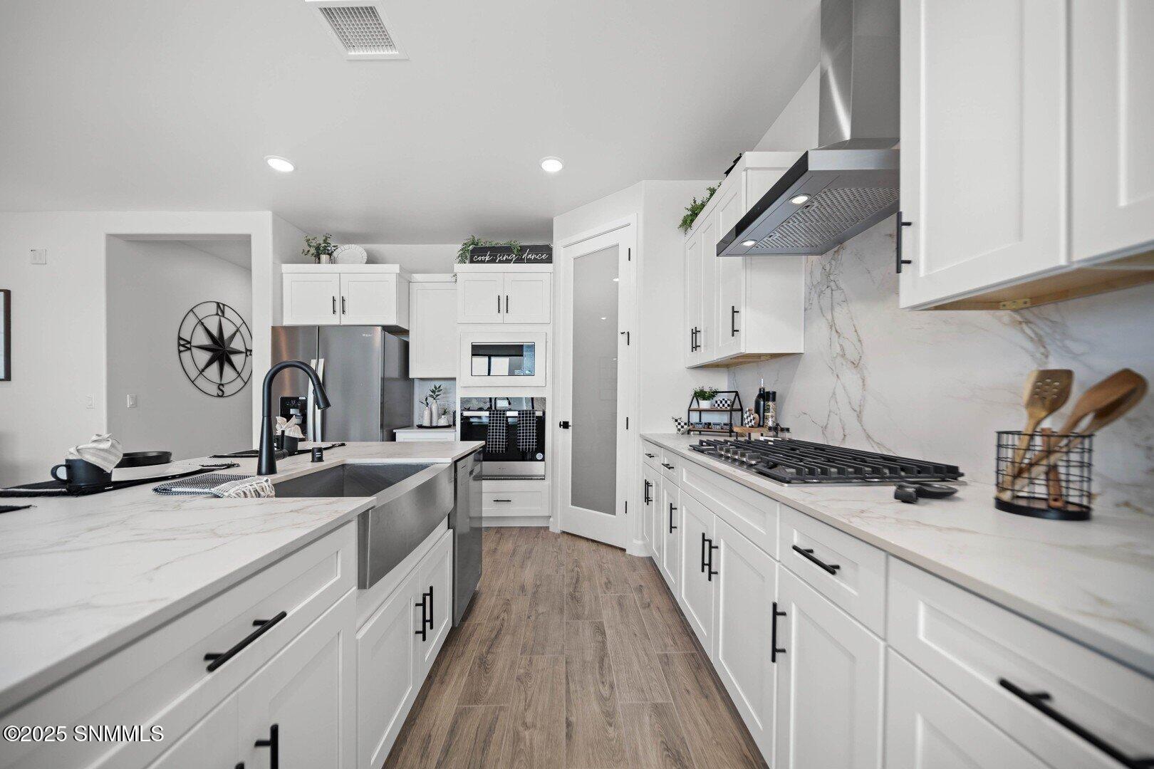 5009 Sand Stream Road Property Photo 10