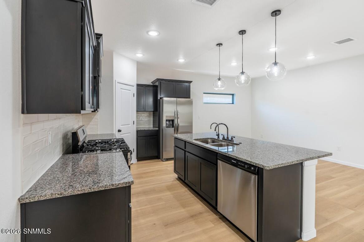 1133 Bronze Hill Aveenue Property Photo 6