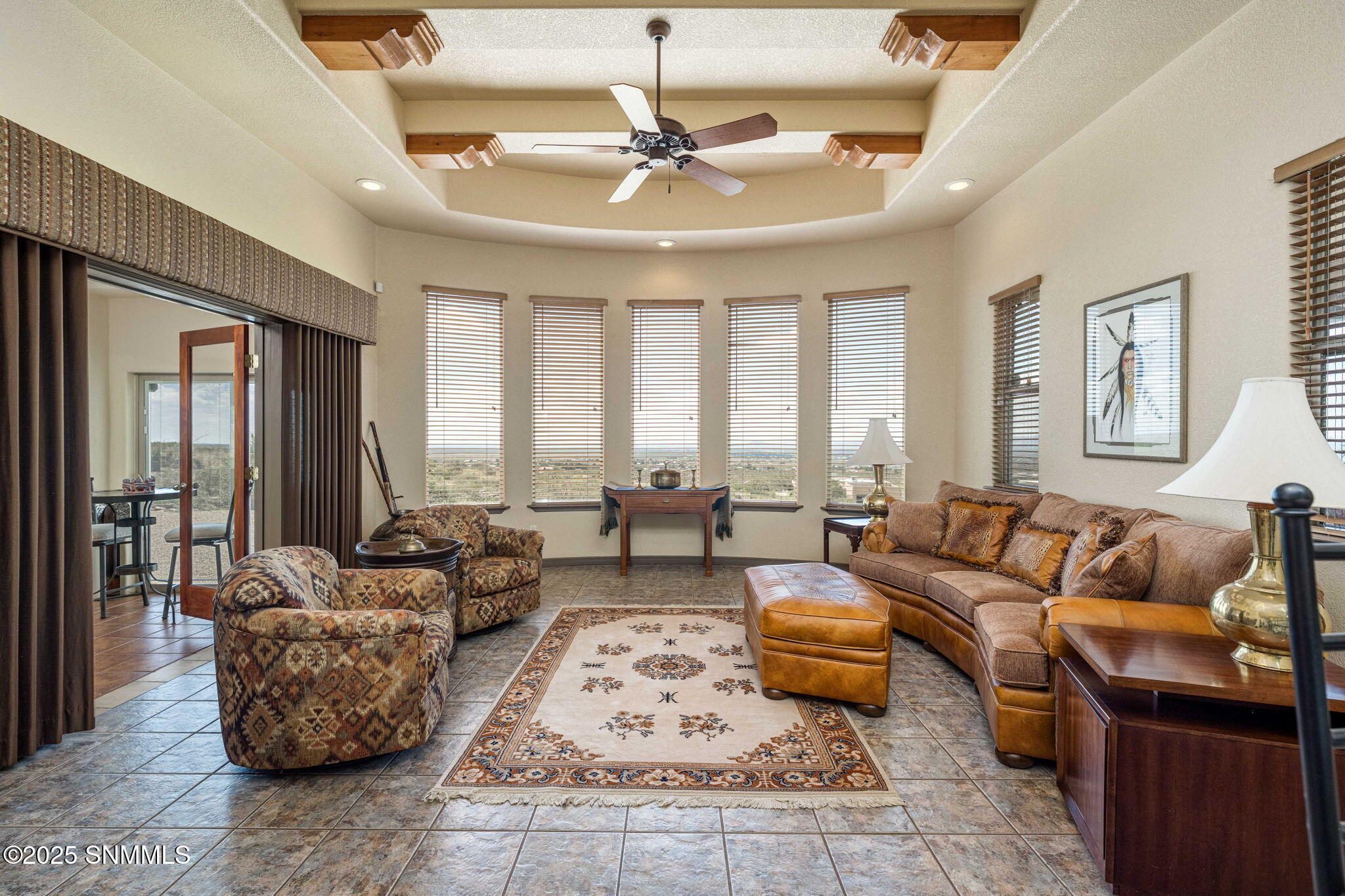 15514 Space Murals Lane Property Photo 7