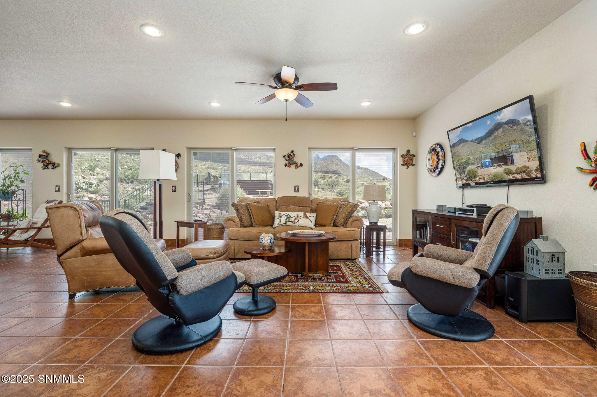 15514 Space Murals Lane Property Photo 19