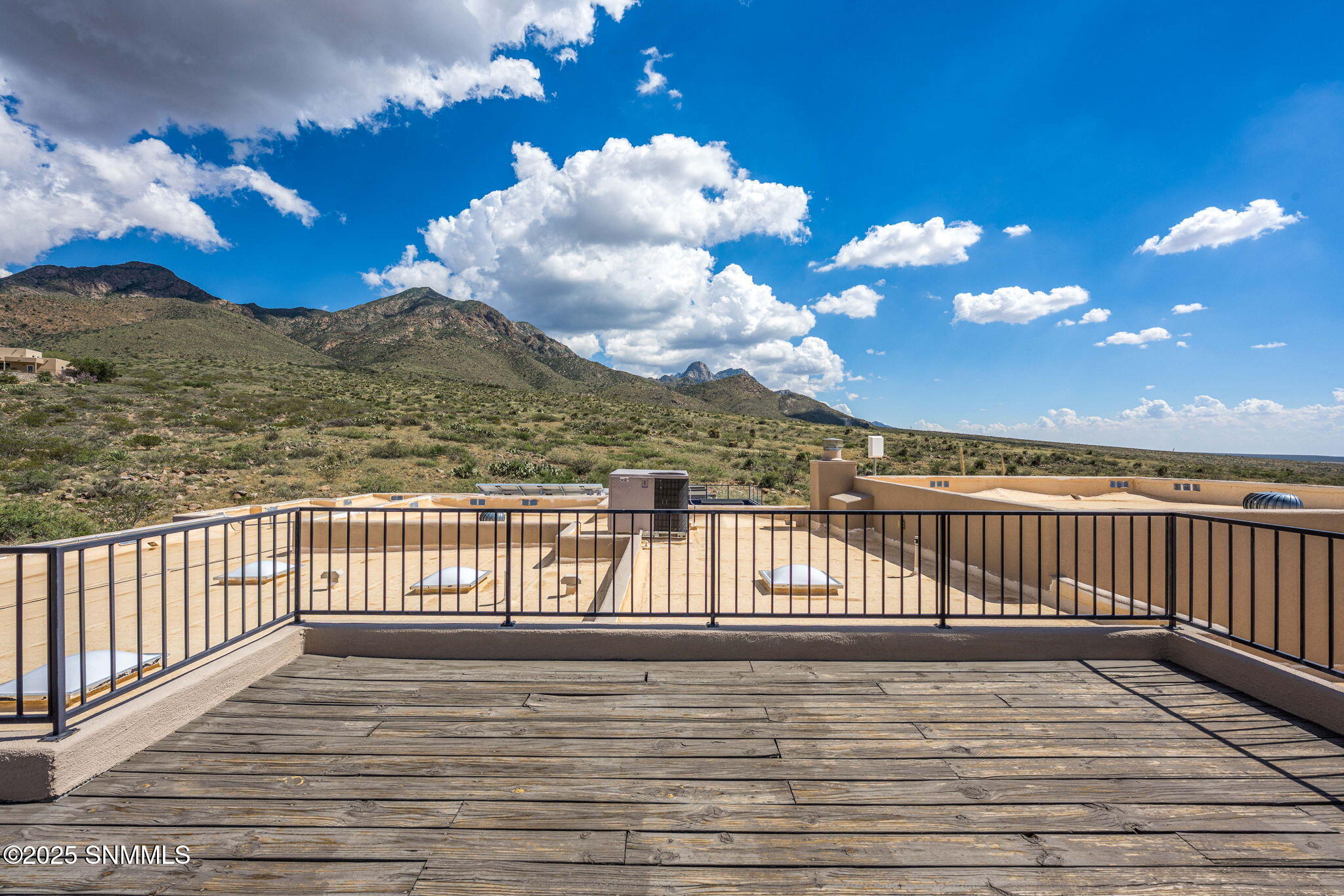 15514 Space Murals Lane Property Photo 47