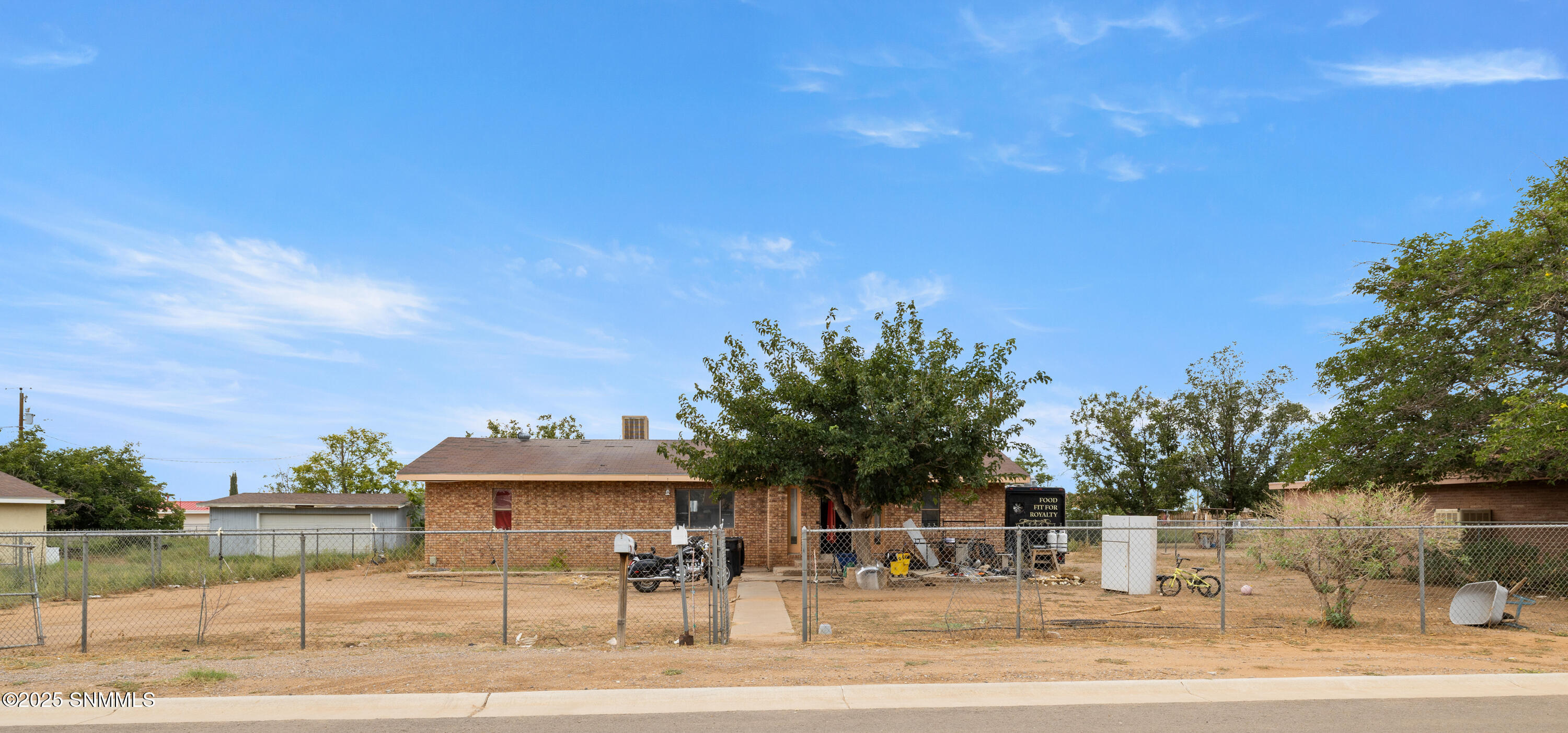 9229 Higgins Lane Property Photo 1