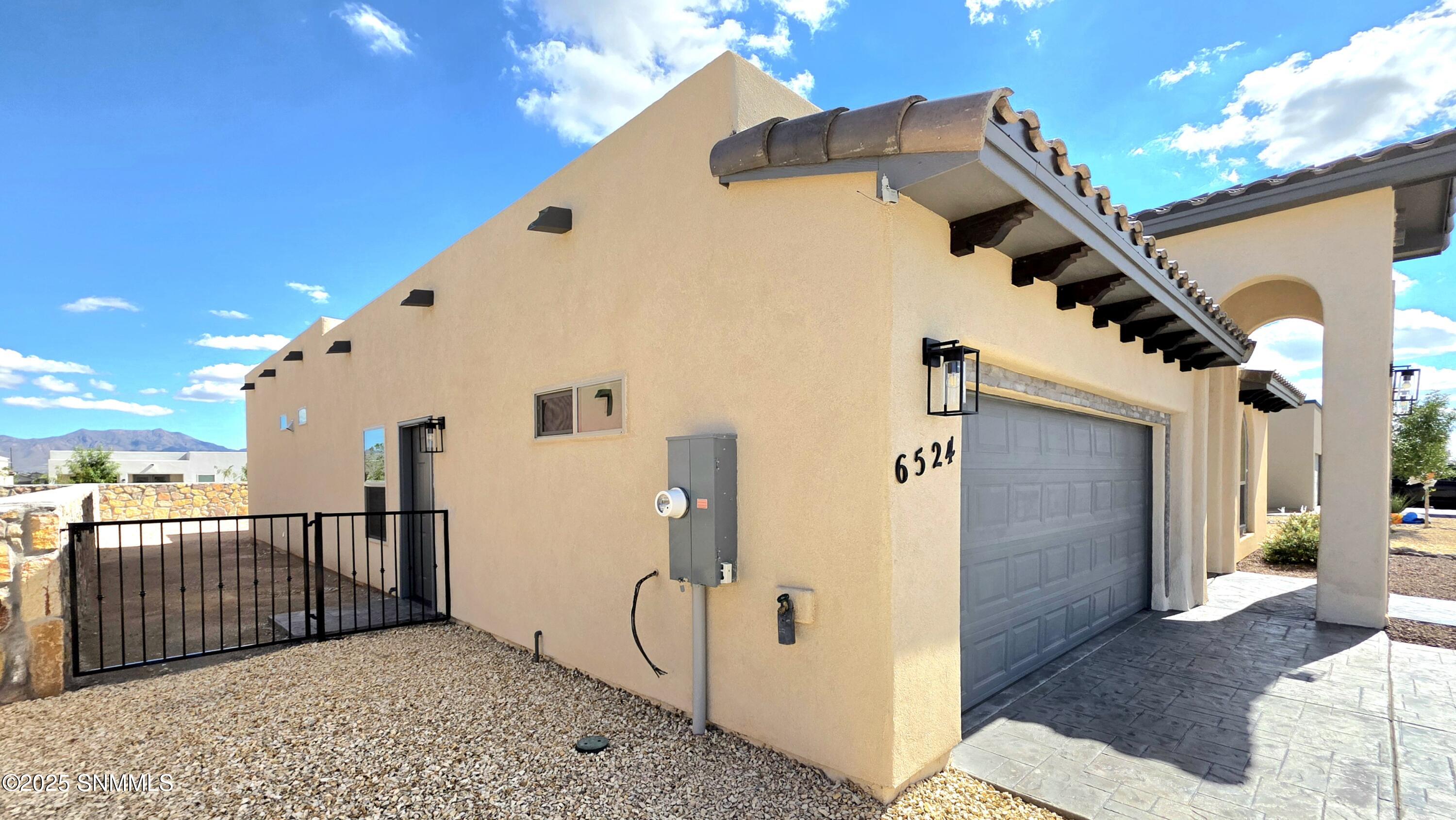 6524 Blackbird Road Property Photo 4