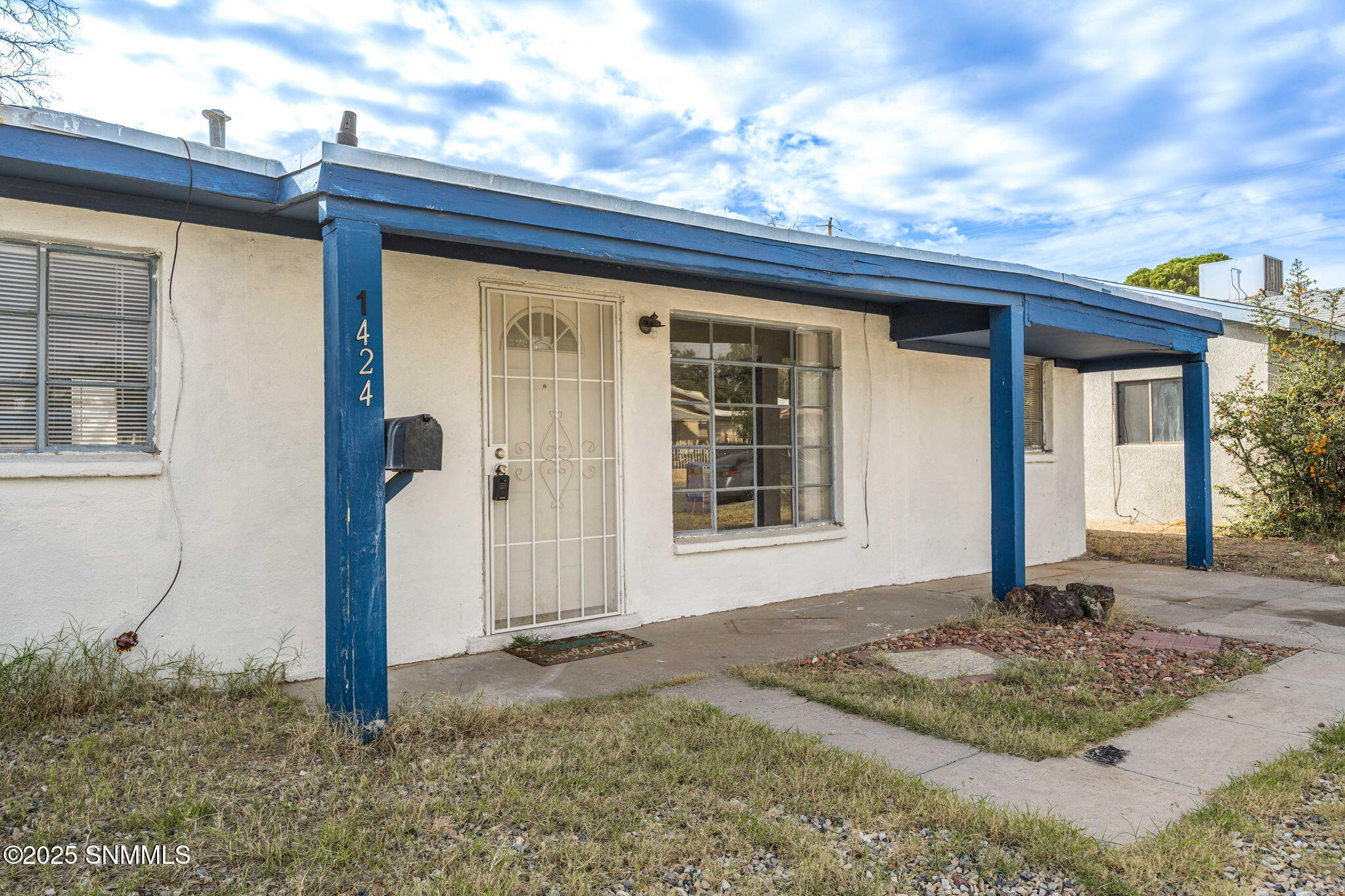 1424 Thomas Drive Property Photo 4