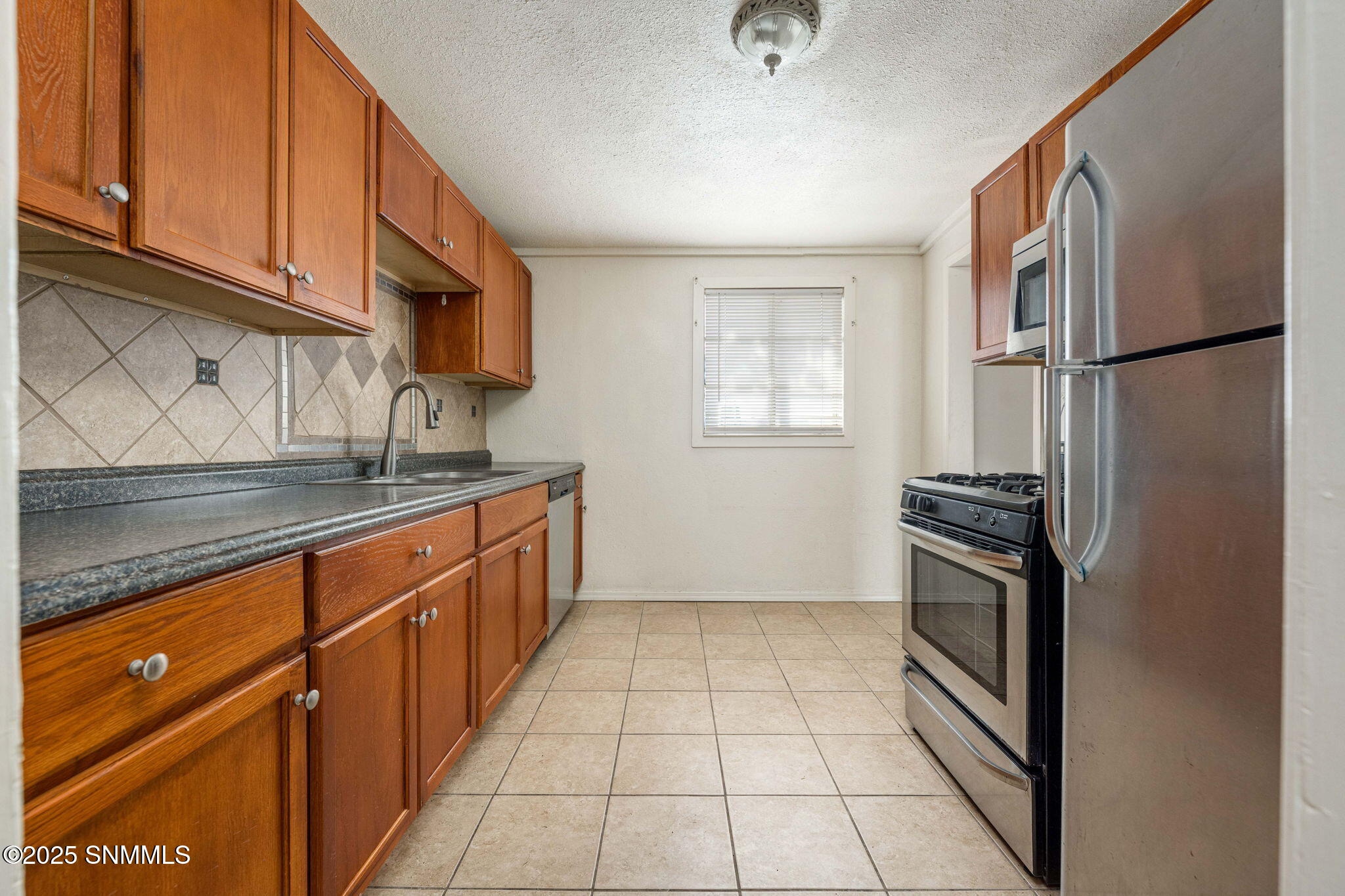 1424 Thomas Drive Property Photo 13