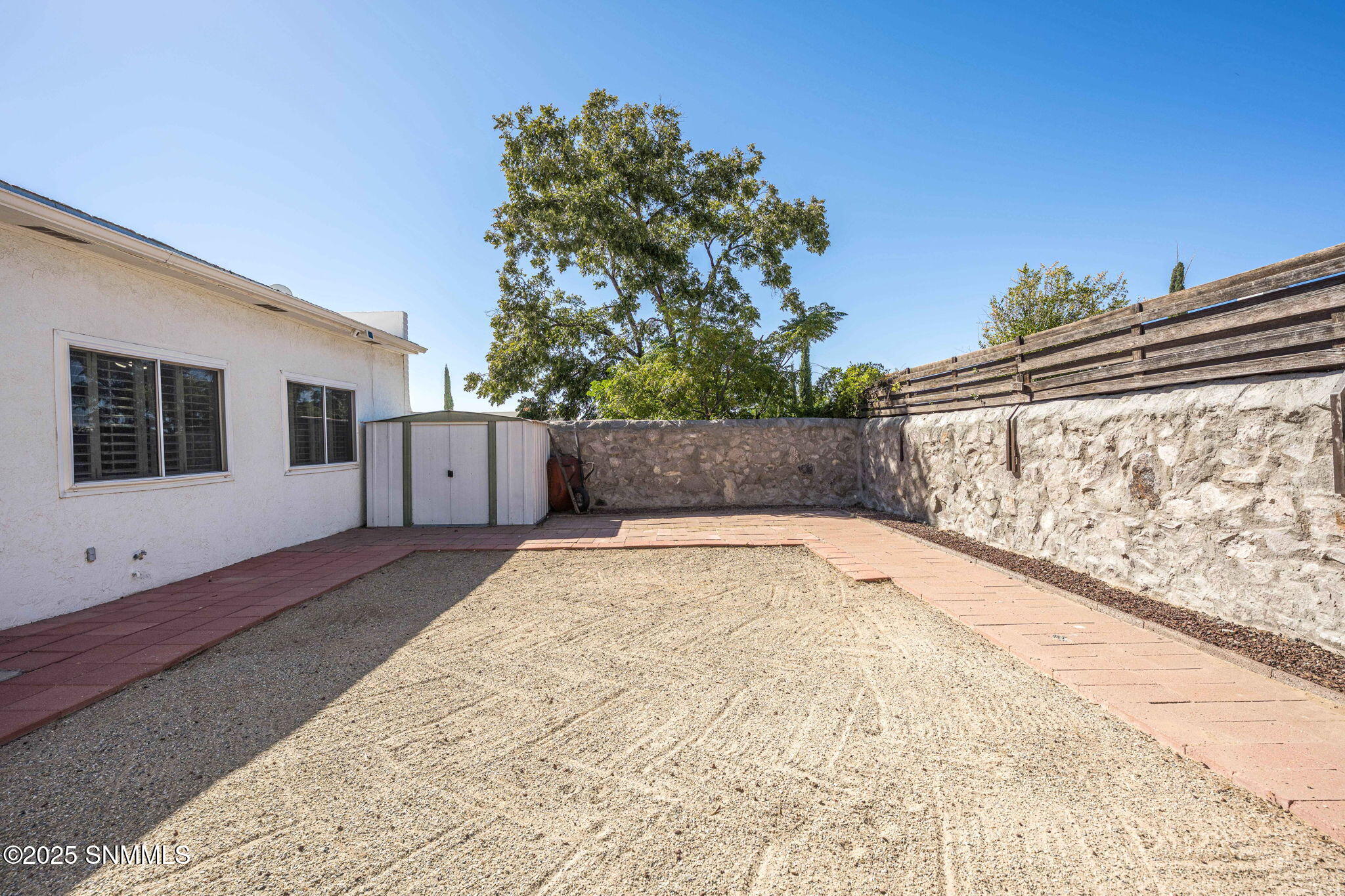 2925 Valle Vista Property Photo 4