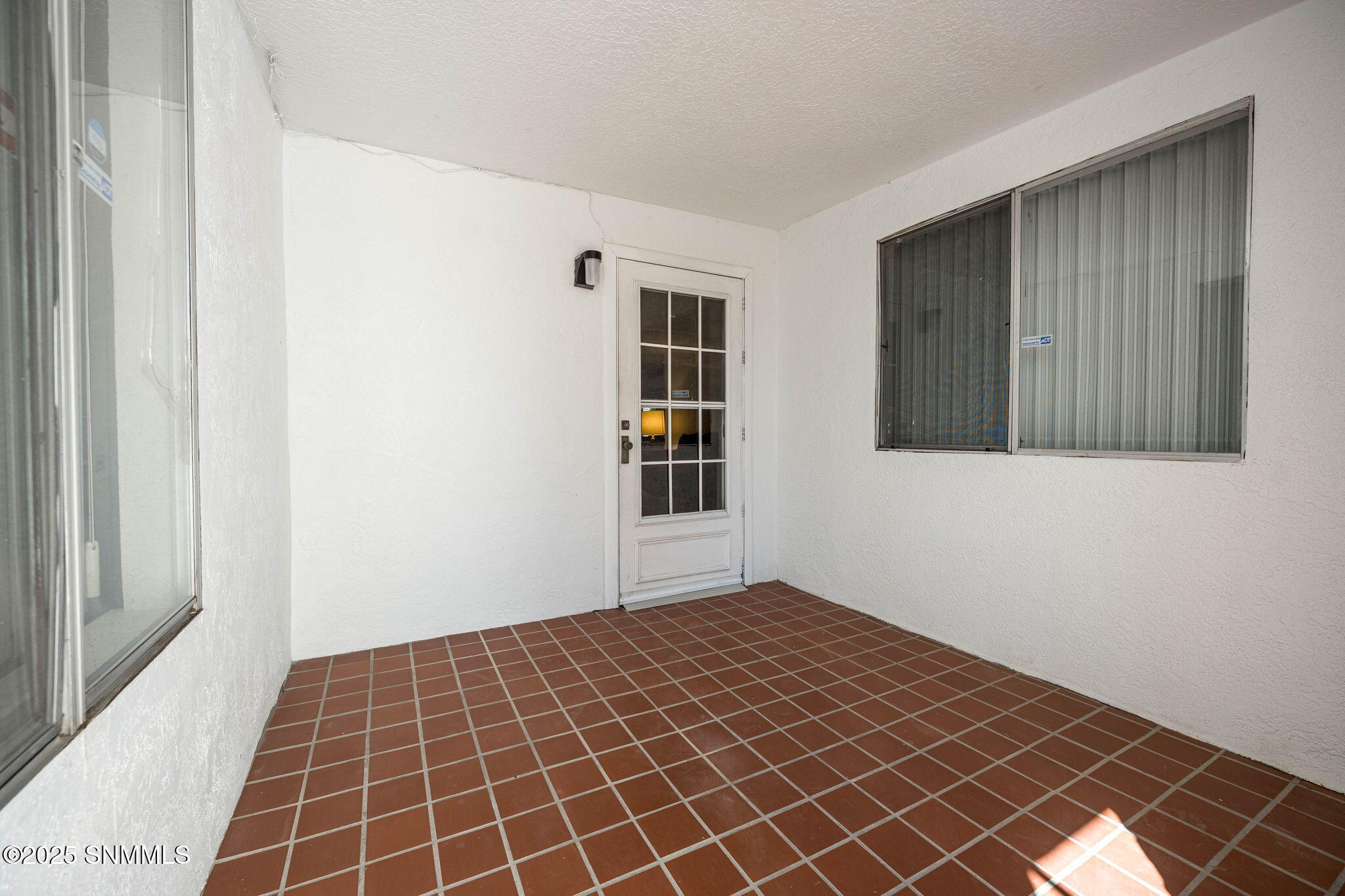 2925 Valle Vista Property Photo 6