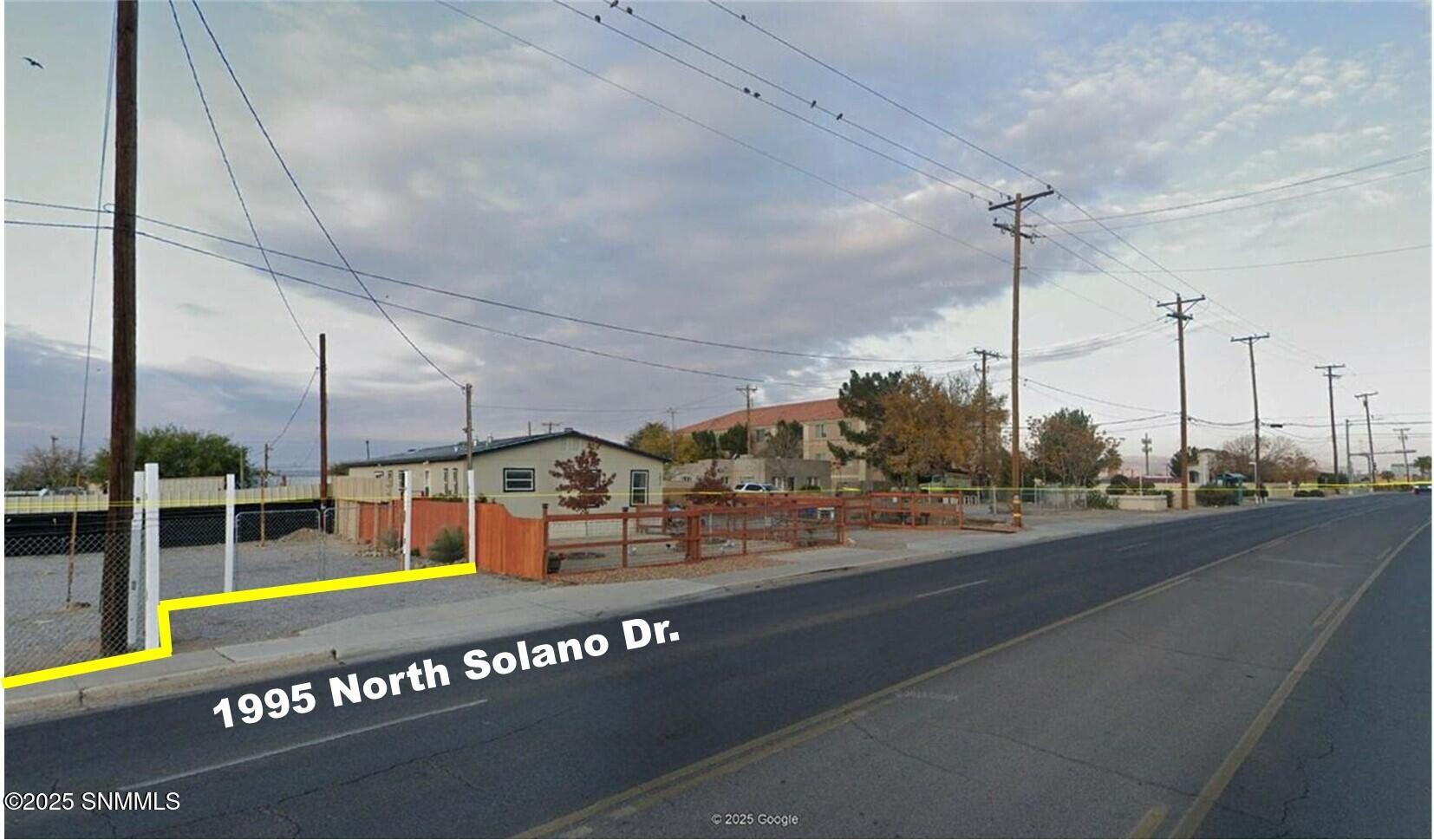1995 N Solano Drive Property Photo 4