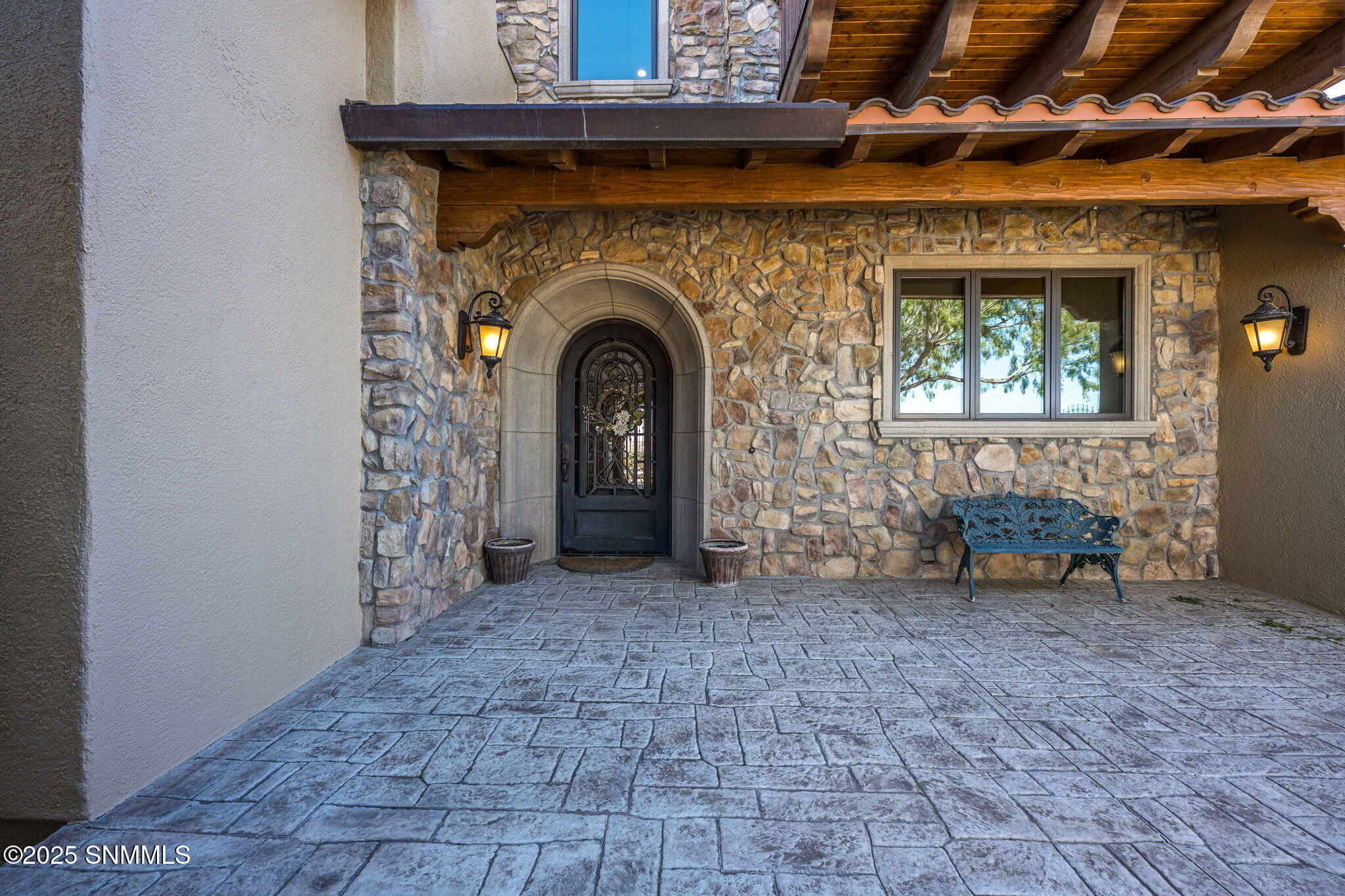 7165 Lake Lucero Loop Property Photo 6