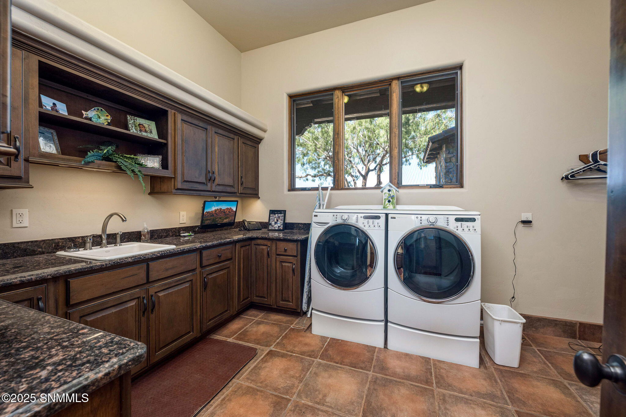 7165 Lake Lucero Loop Property Photo 21