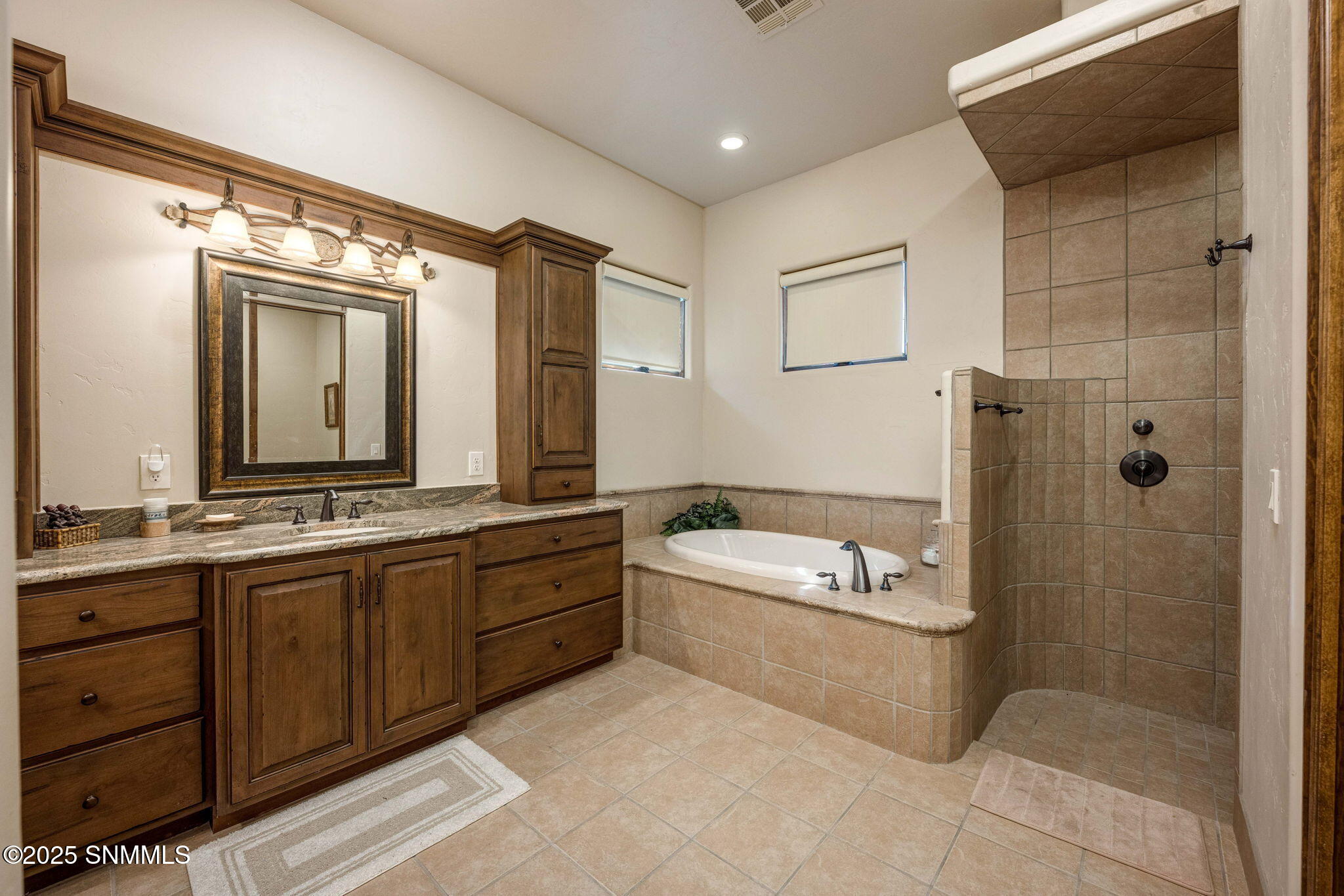 7165 Lake Lucero Loop Property Photo 28
