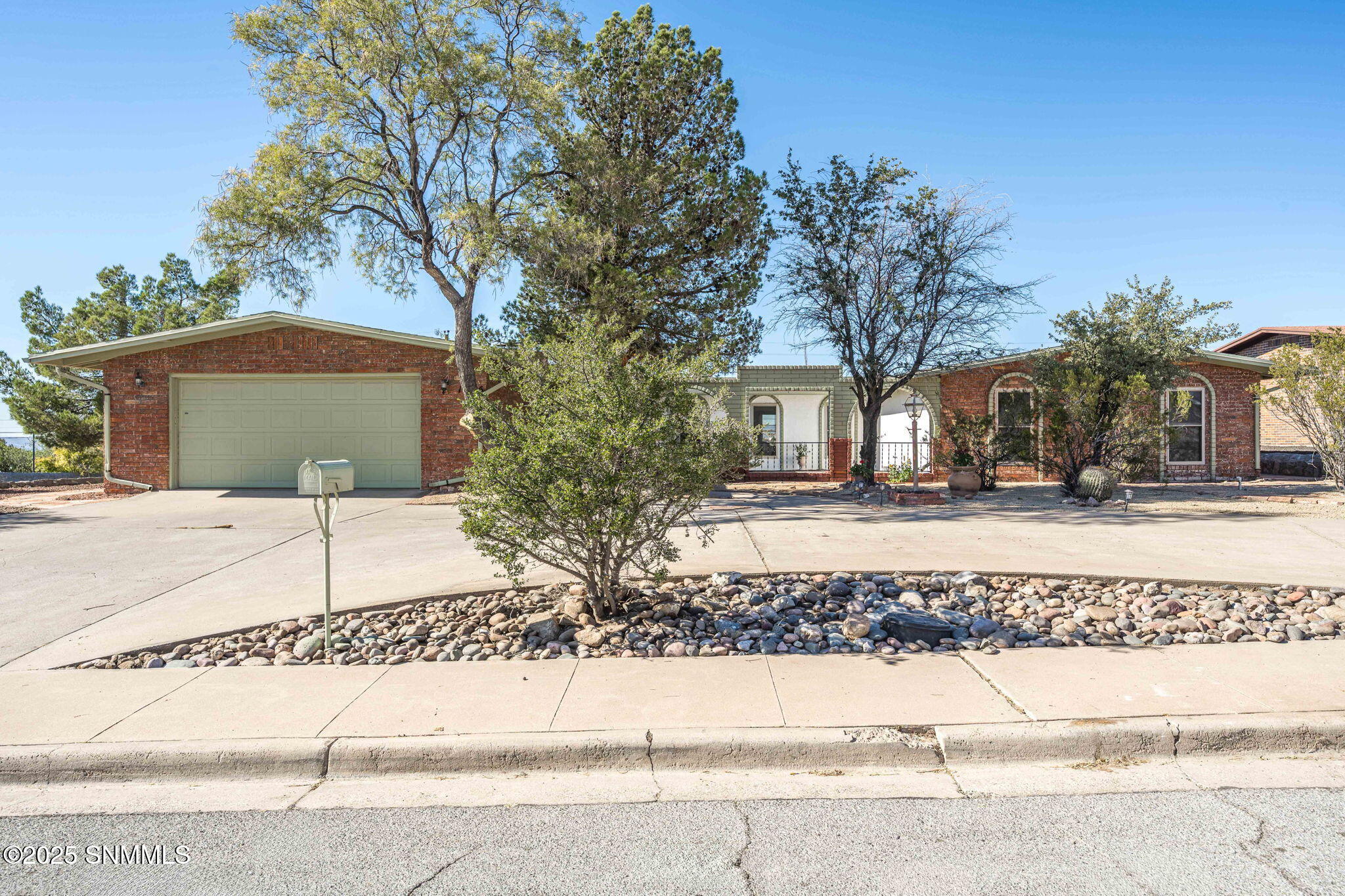 1625 Imperial Ridge Property Photo 1